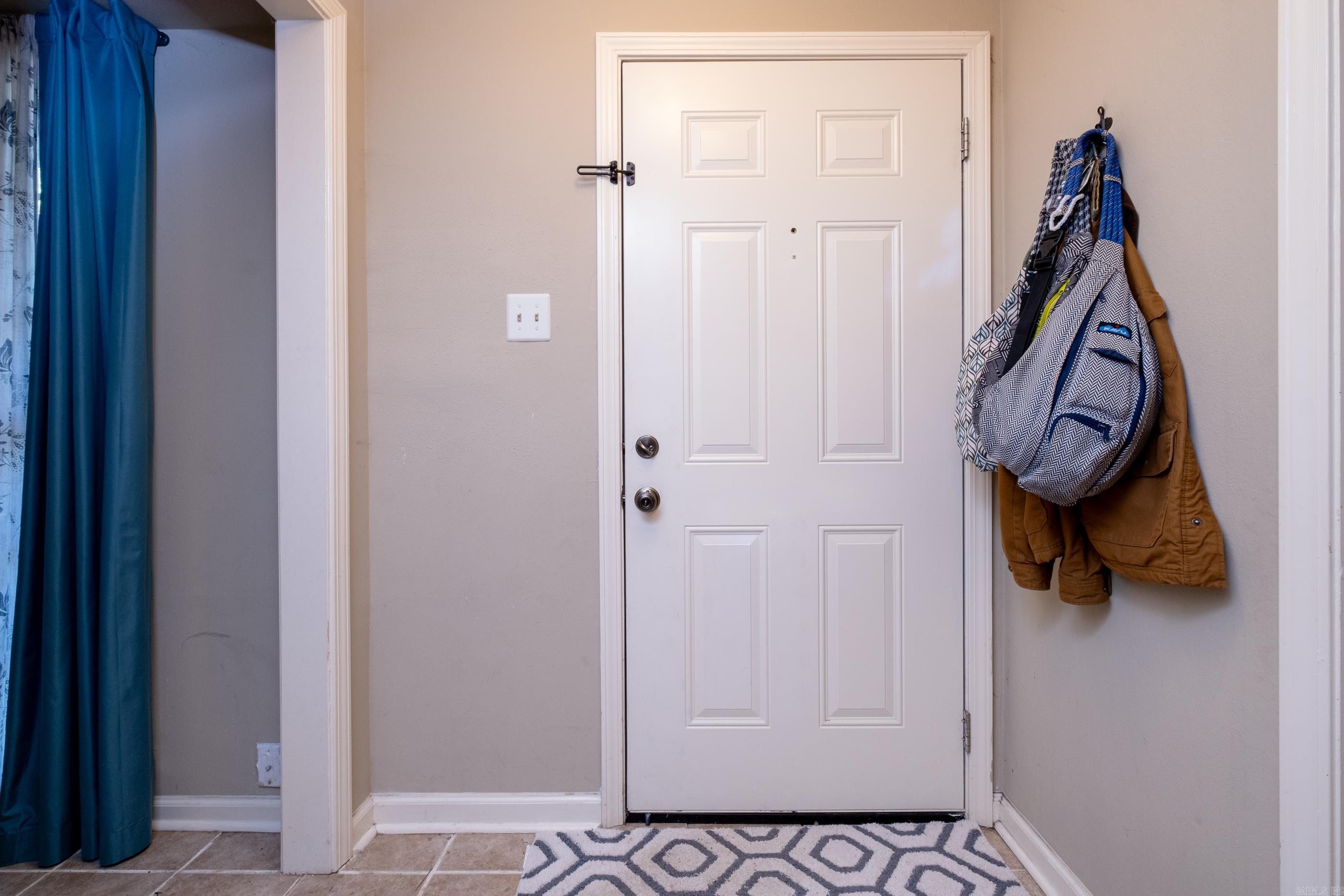 KINGSBRIDGE TWNHSE - Residential