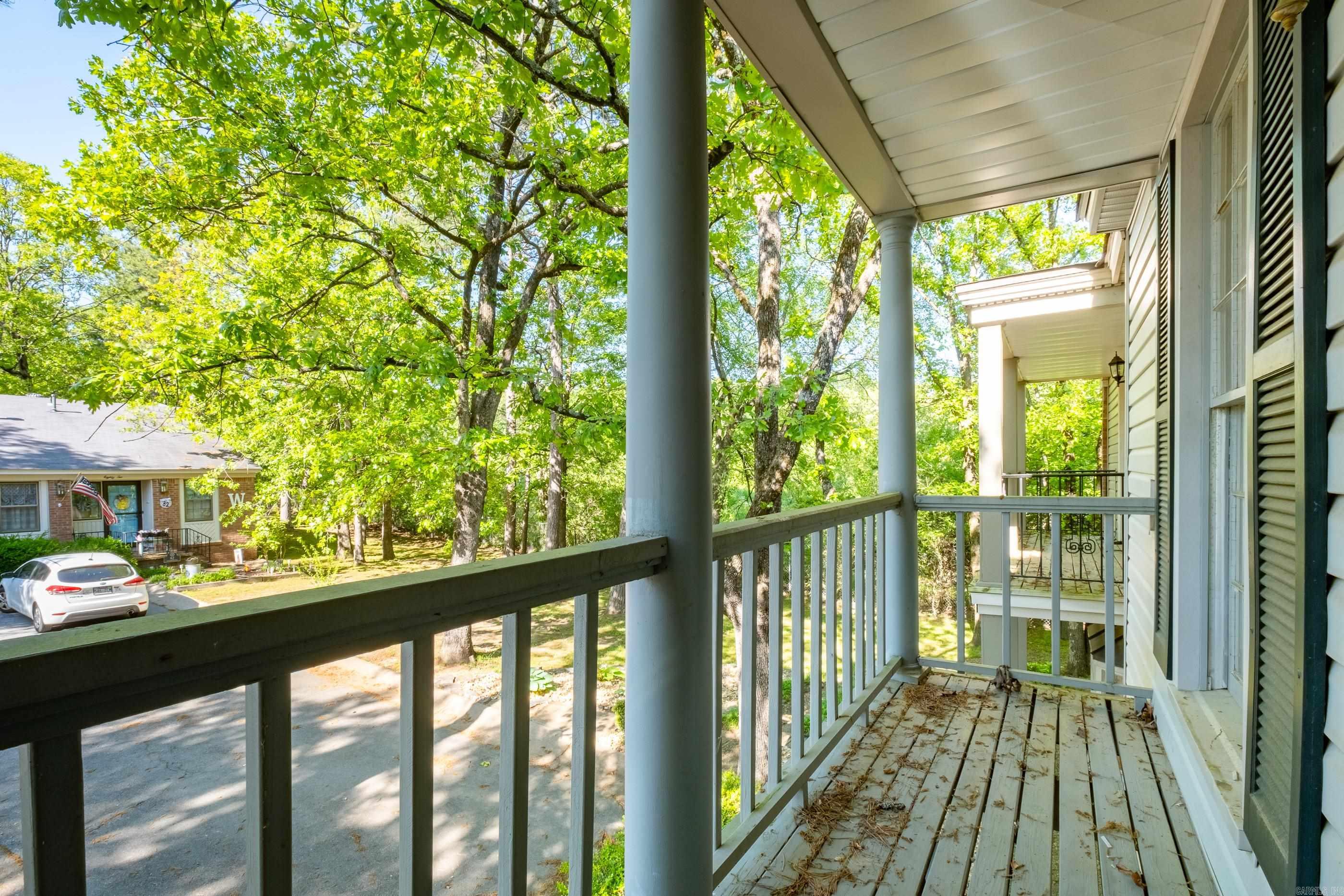 KINGSBRIDGE TWNHSE - Residential