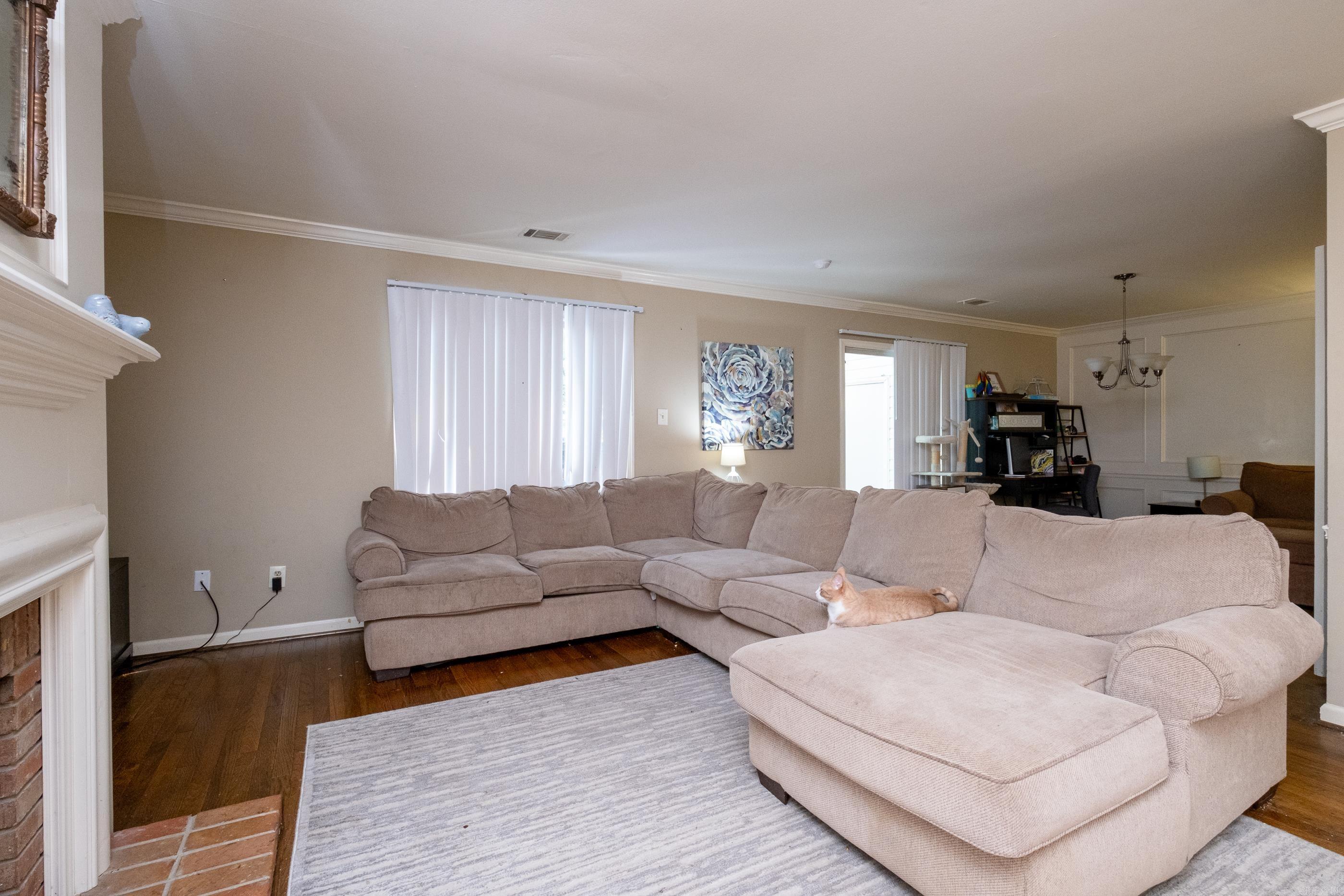 KINGSBRIDGE TWNHSE - Residential