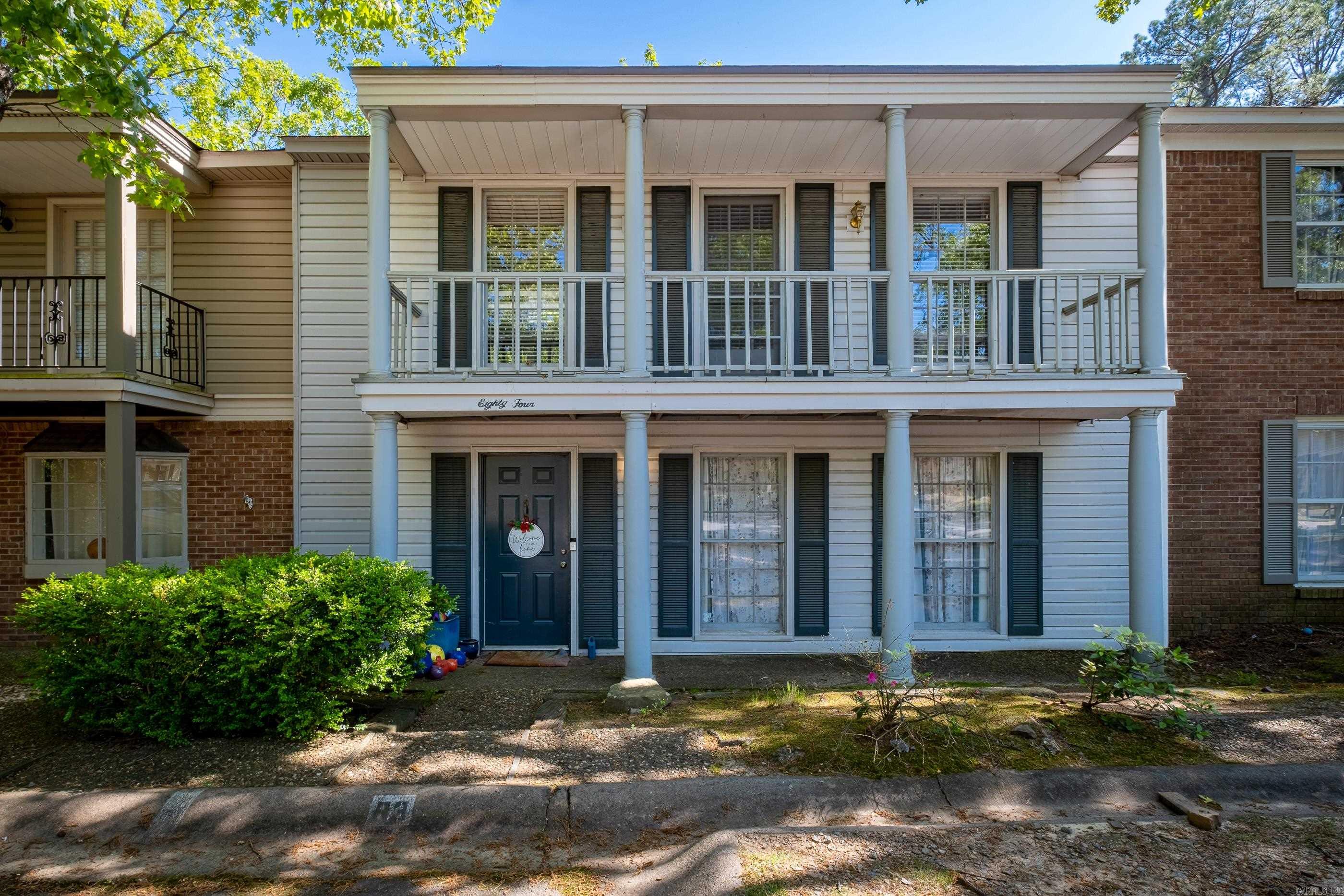 KINGSBRIDGE TWNHSE - Residential