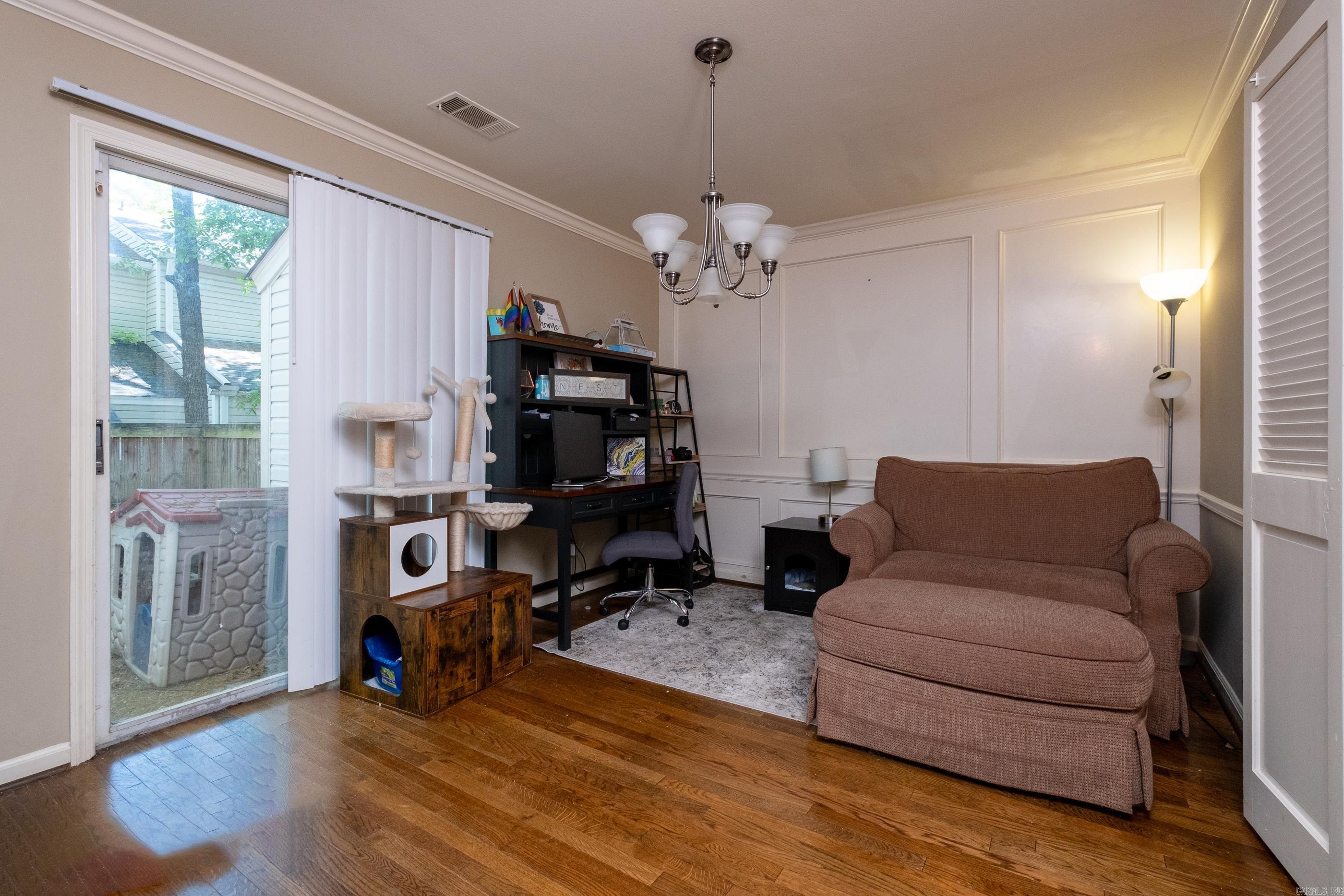 KINGSBRIDGE TWNHSE - Residential