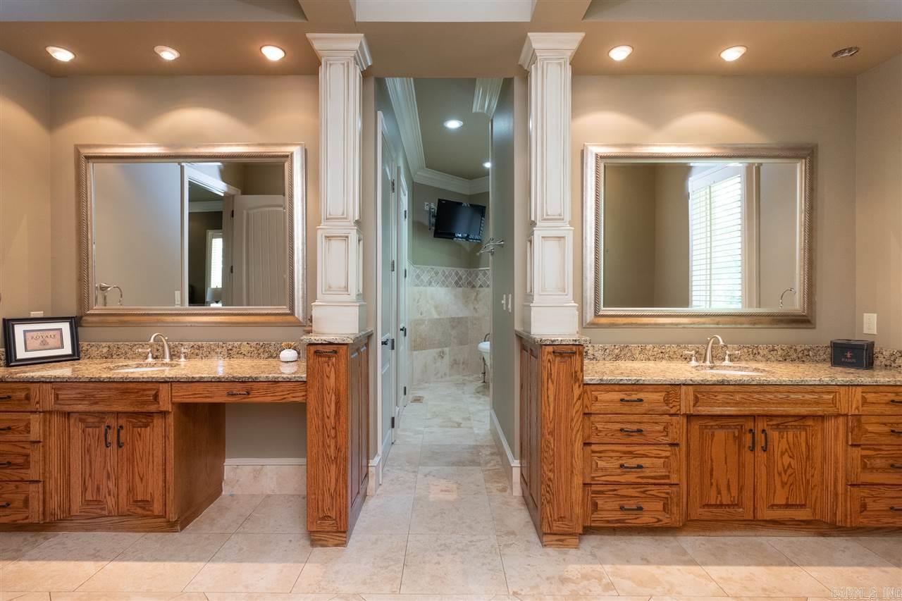 CHENAL DOWNS - Residential