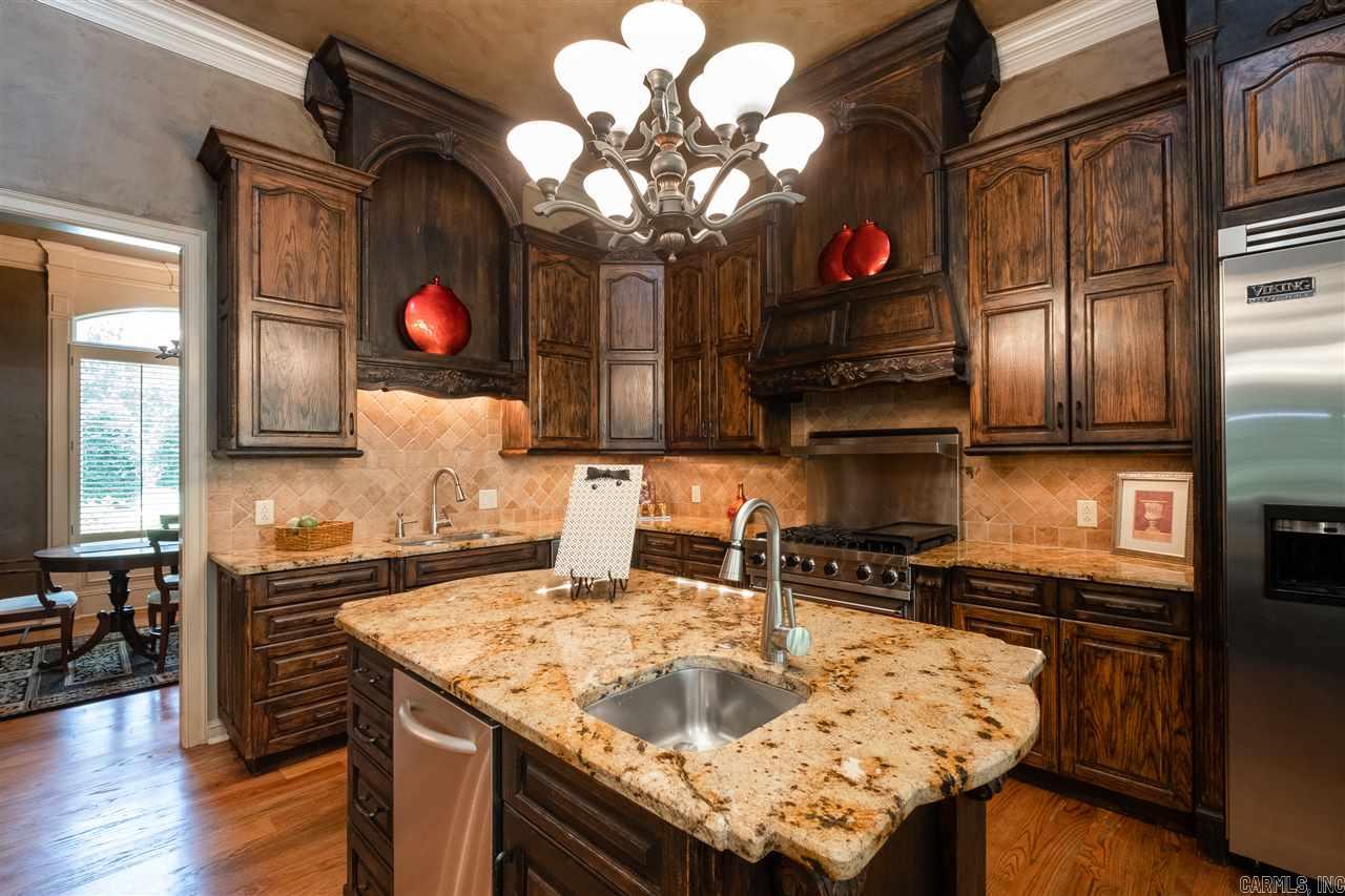 CHENAL DOWNS - Residential