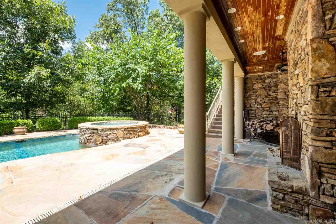 CHENAL DOWNS - Residential