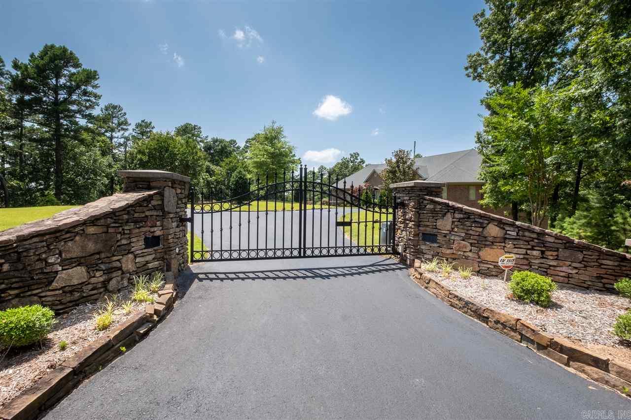 CHENAL DOWNS - Residential