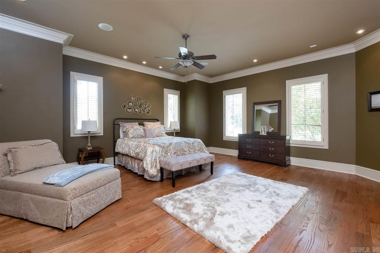 CHENAL DOWNS - Residential