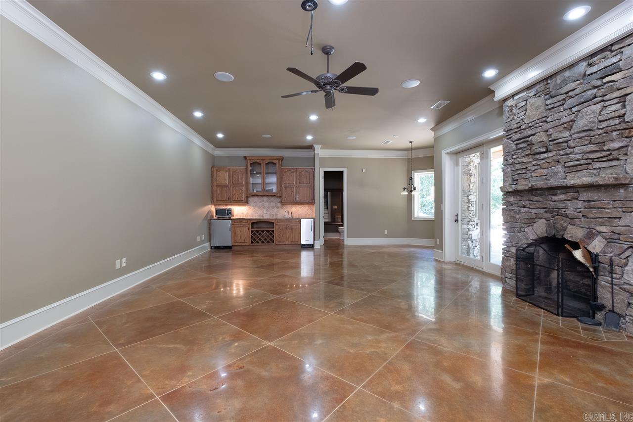 CHENAL DOWNS - Residential