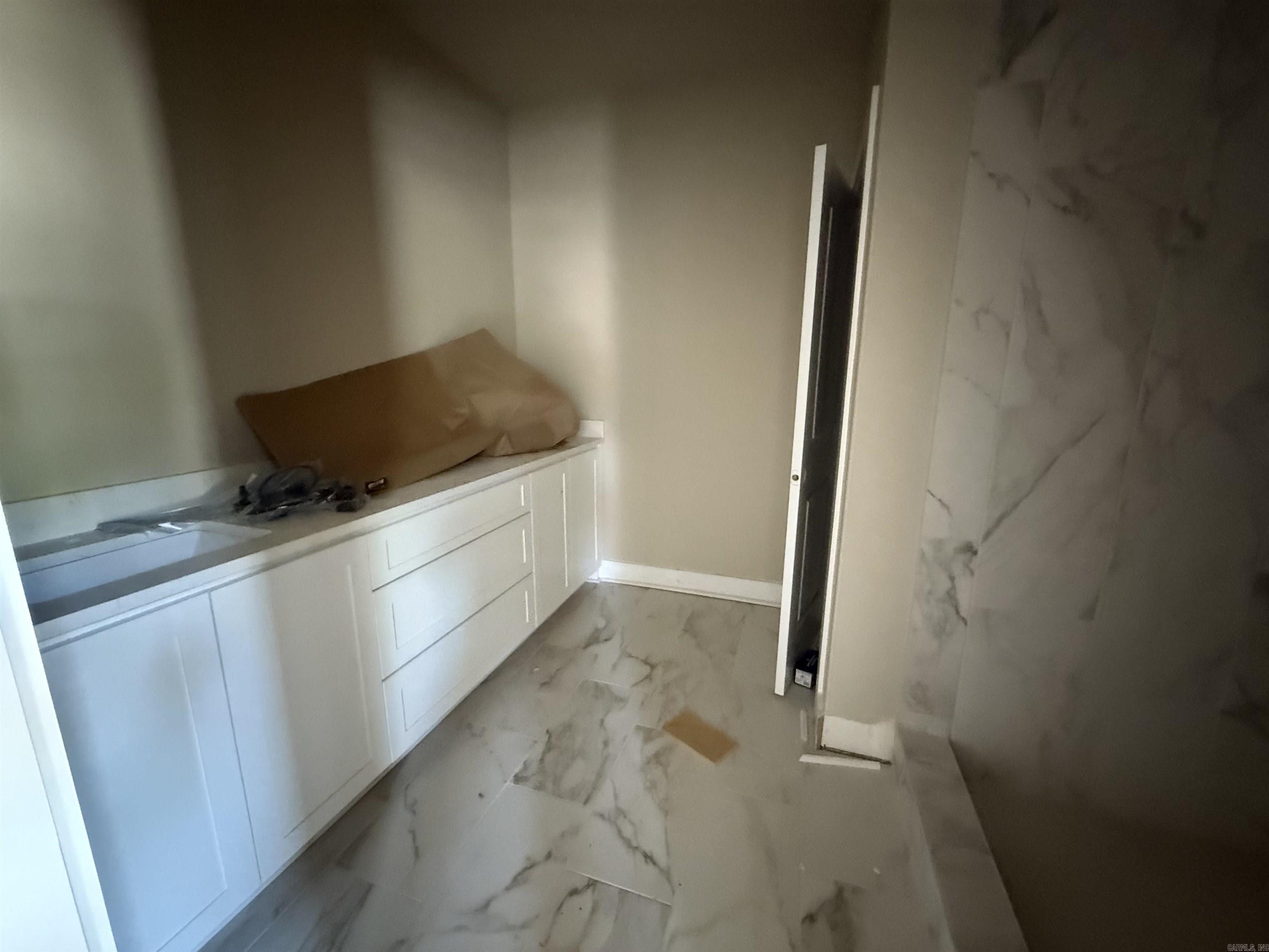 SPENCER CROSSING LLC - Residential