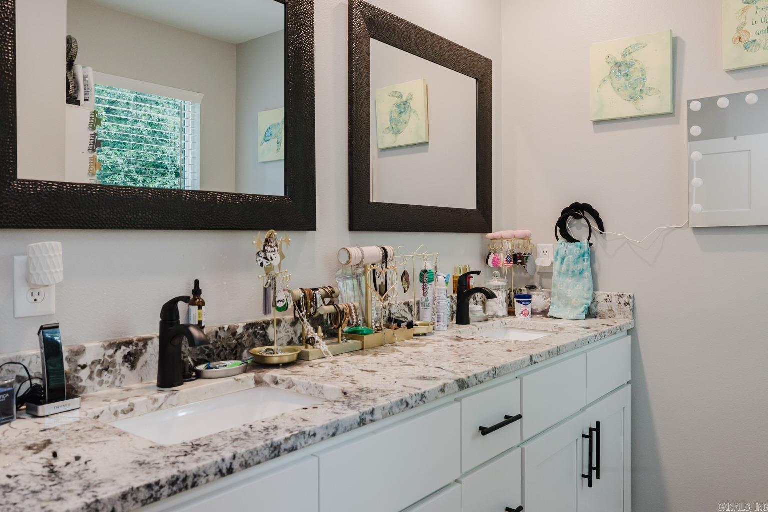 THE WATERS ON TIMBERLAKE - Residential