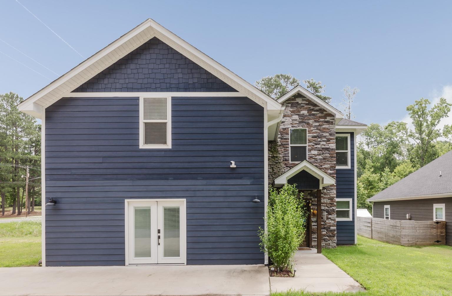 THE WATERS ON TIMBERLAKE - Residential