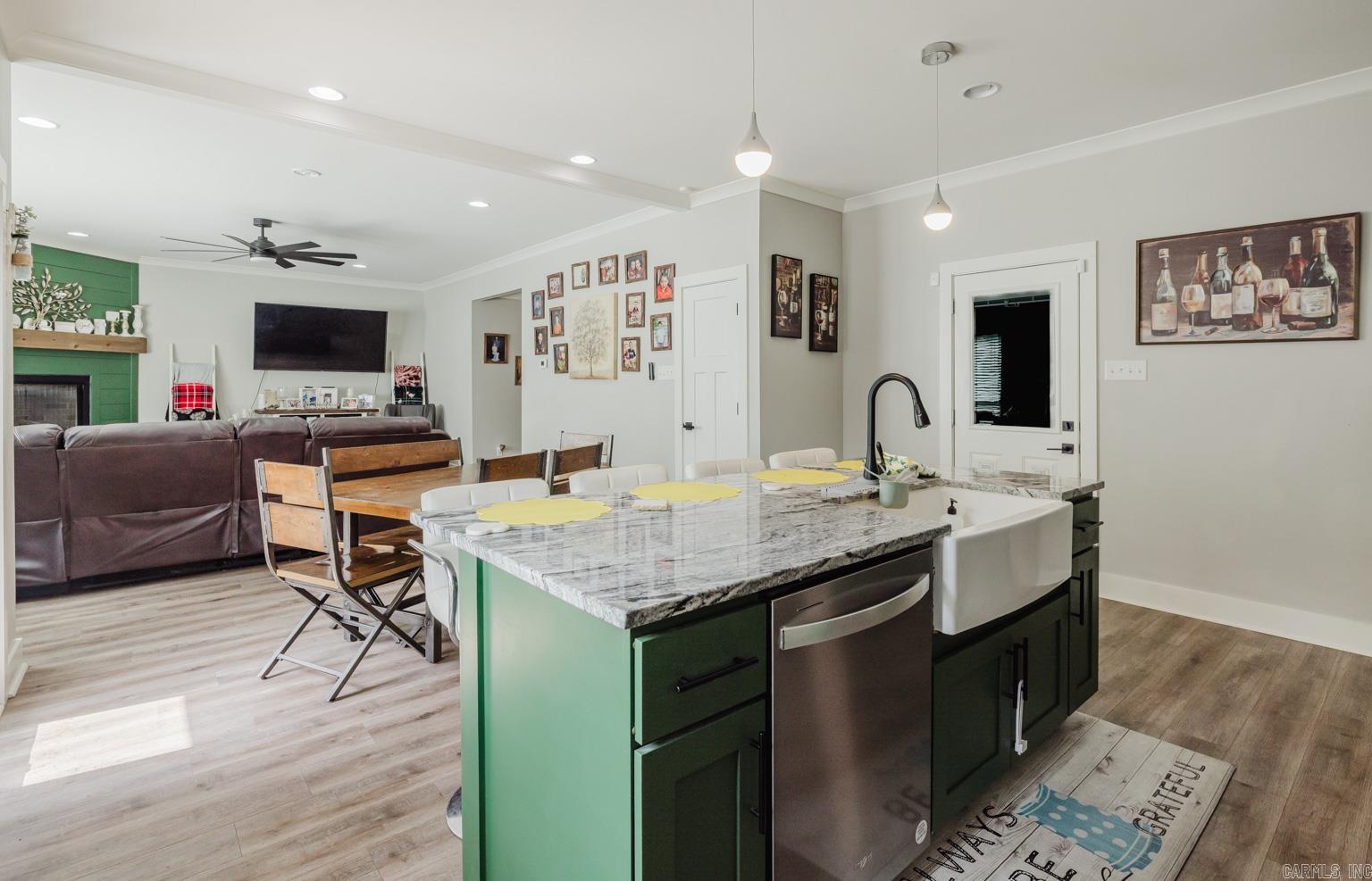 THE WATERS ON TIMBERLAKE - Residential