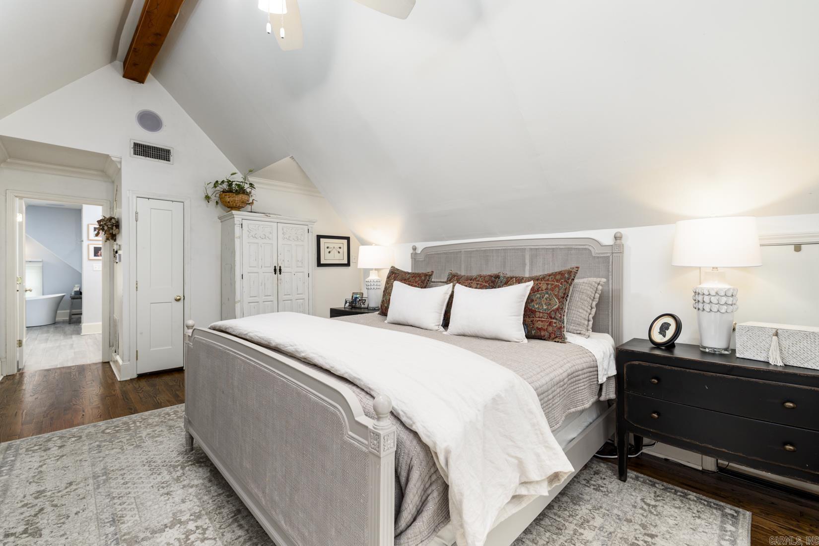 CLIFFEWOOD - Residential