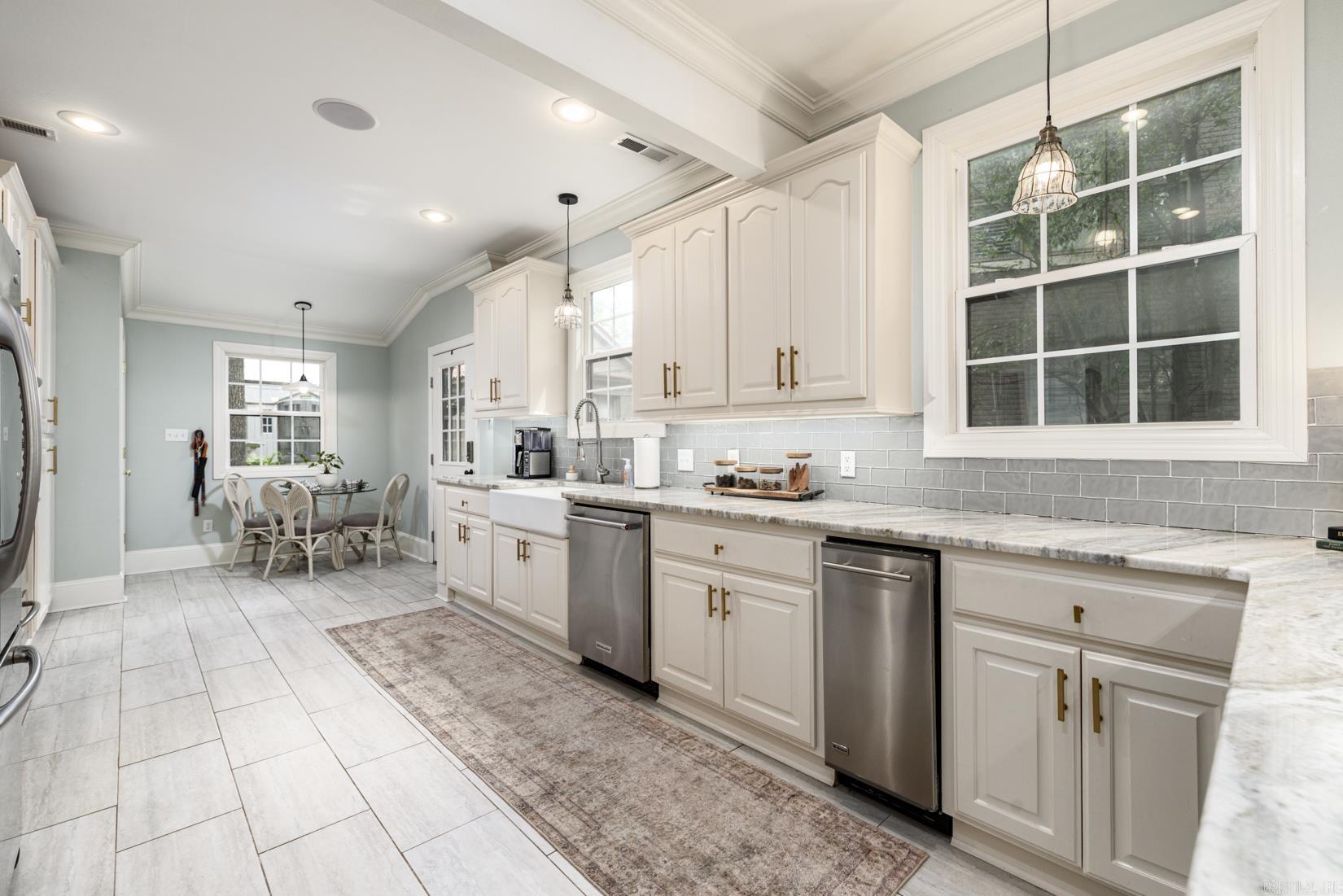 CLIFFEWOOD - Residential