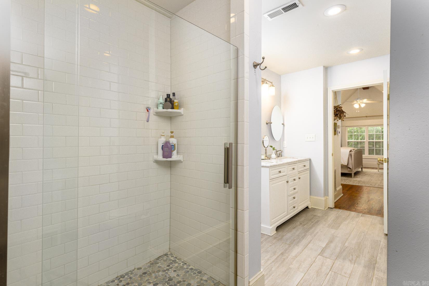 CLIFFEWOOD - Residential