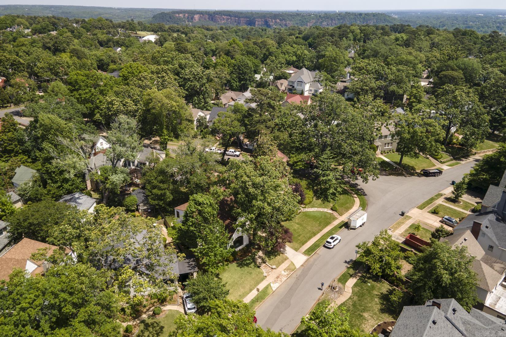 CLIFFEWOOD - Residential