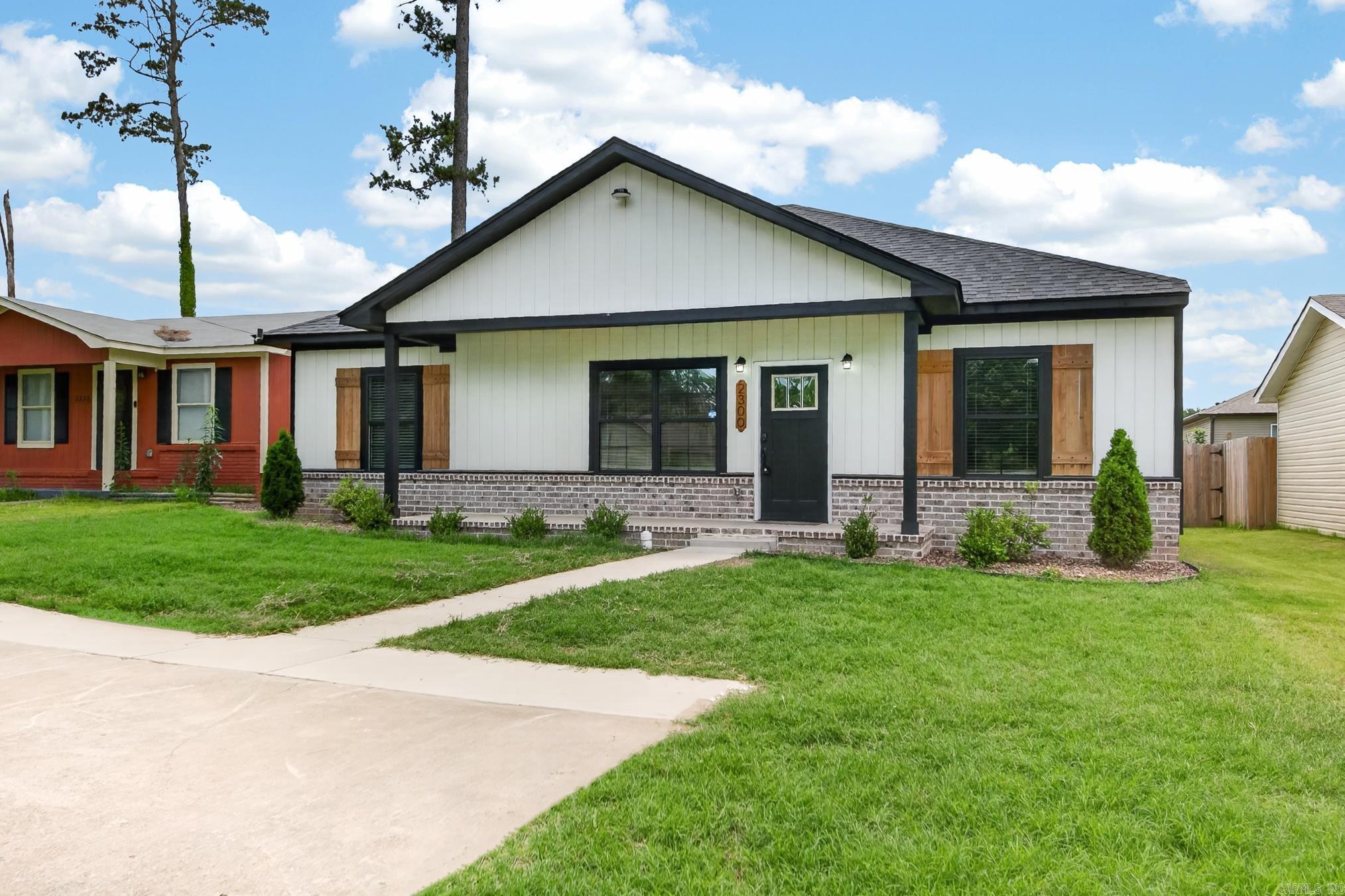 LOOP ACRES ADDN TO JACK - Residential