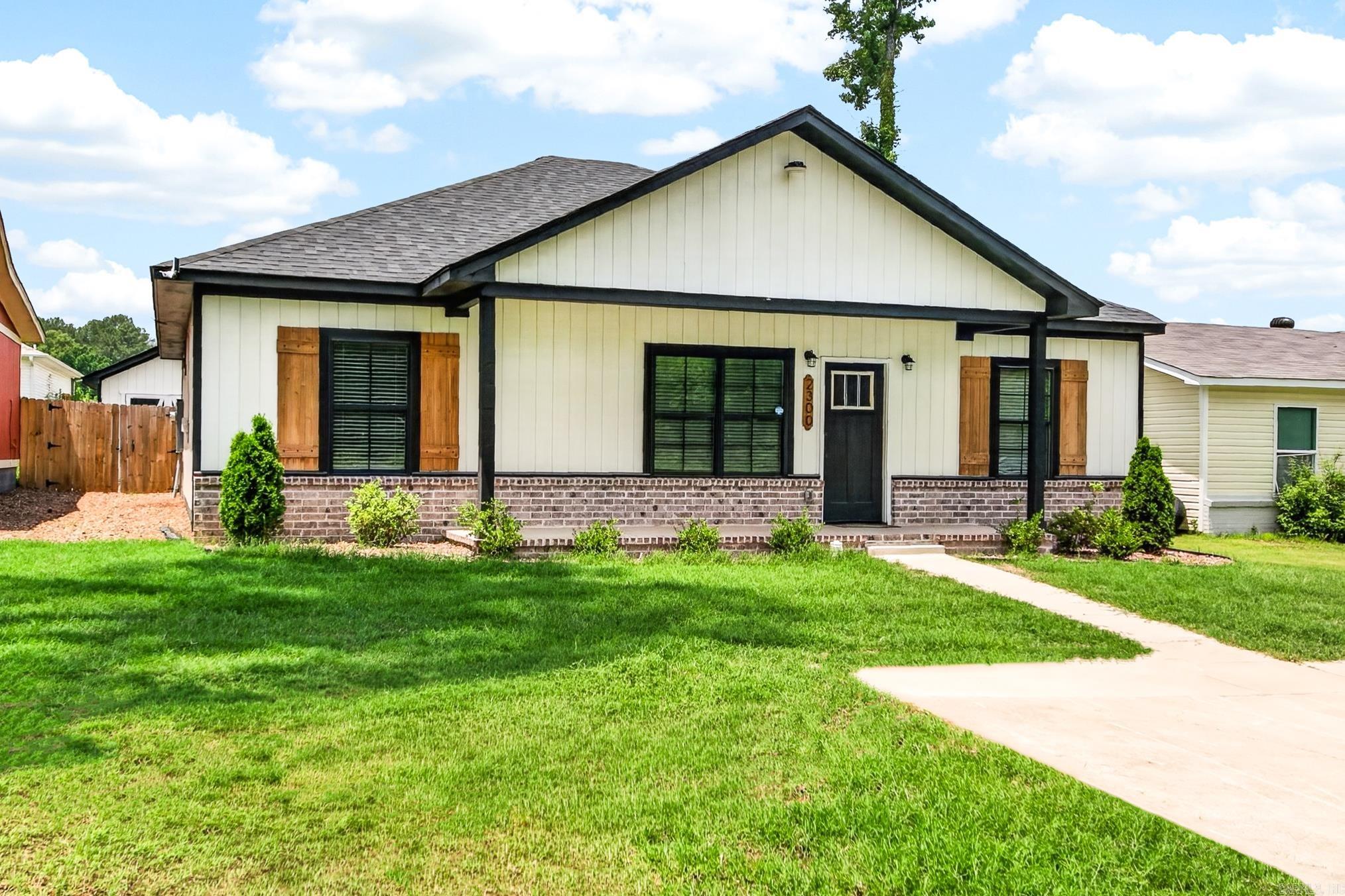 LOOP ACRES ADDN TO JACK - Residential
