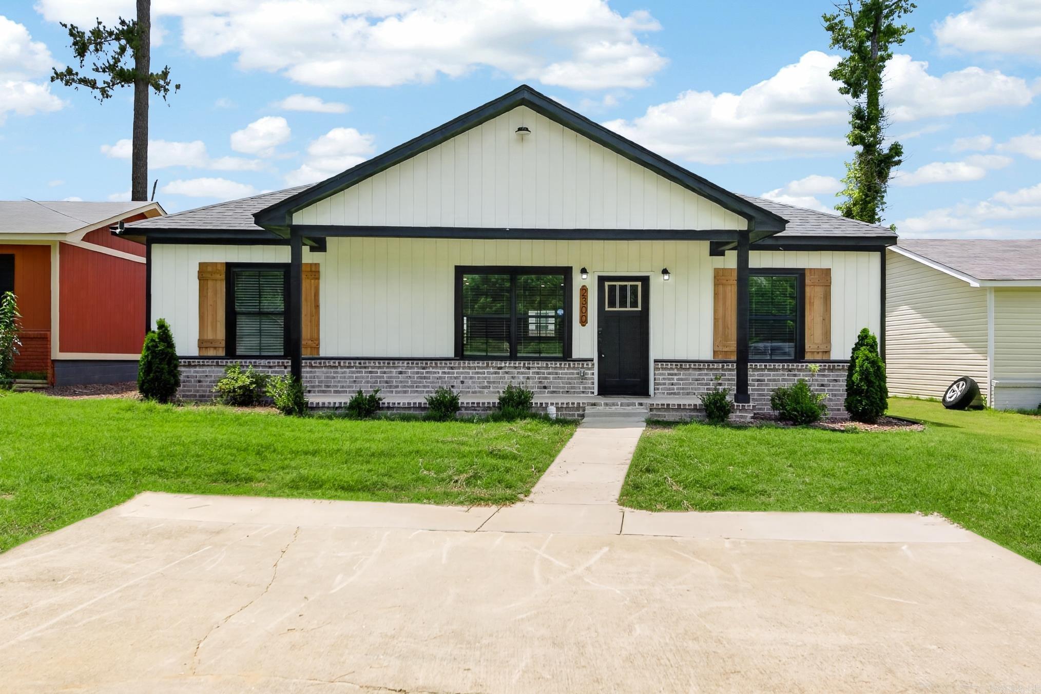 LOOP ACRES ADDN TO JACK - Residential