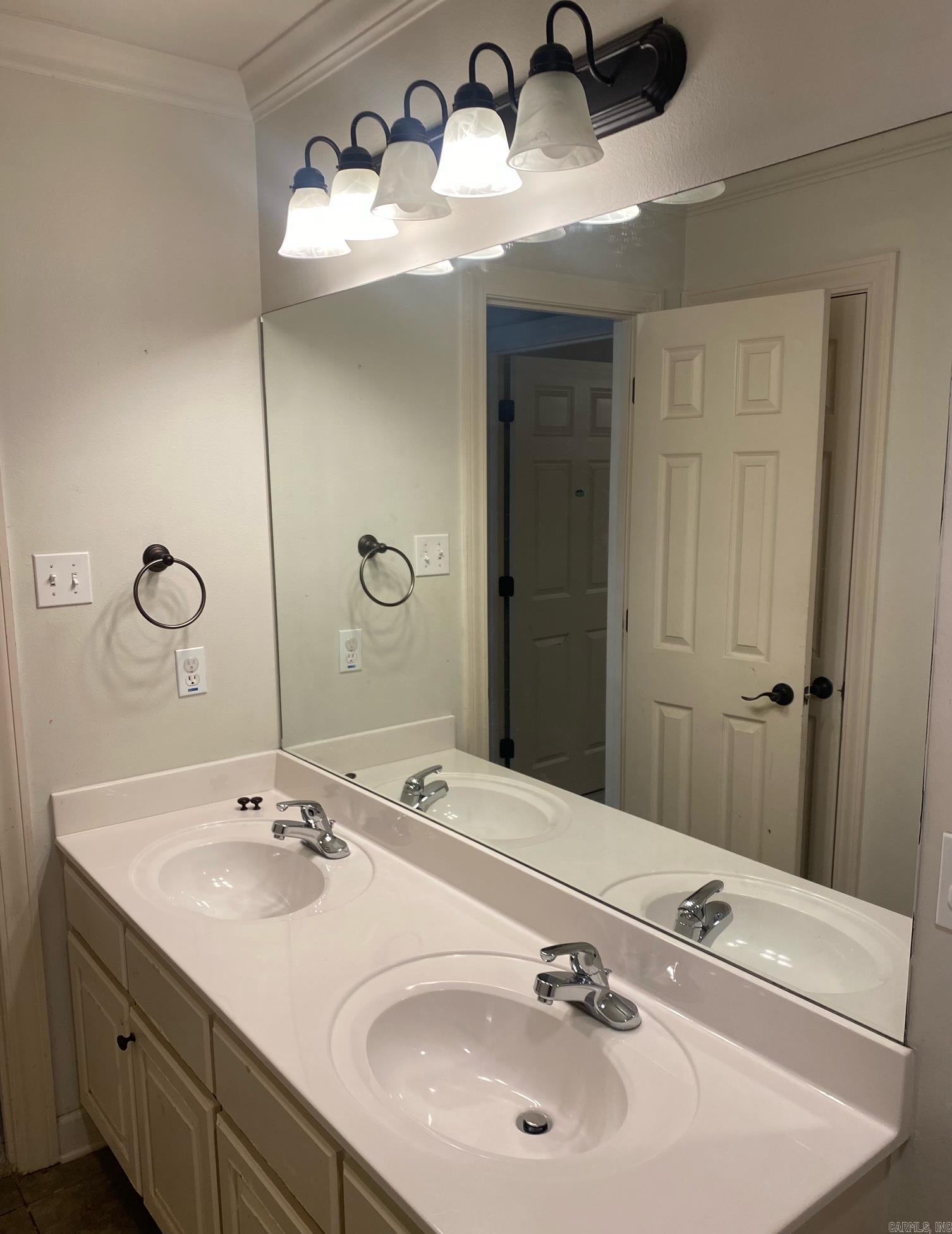 MAUMELLE VALLEY ESTATES - Residential