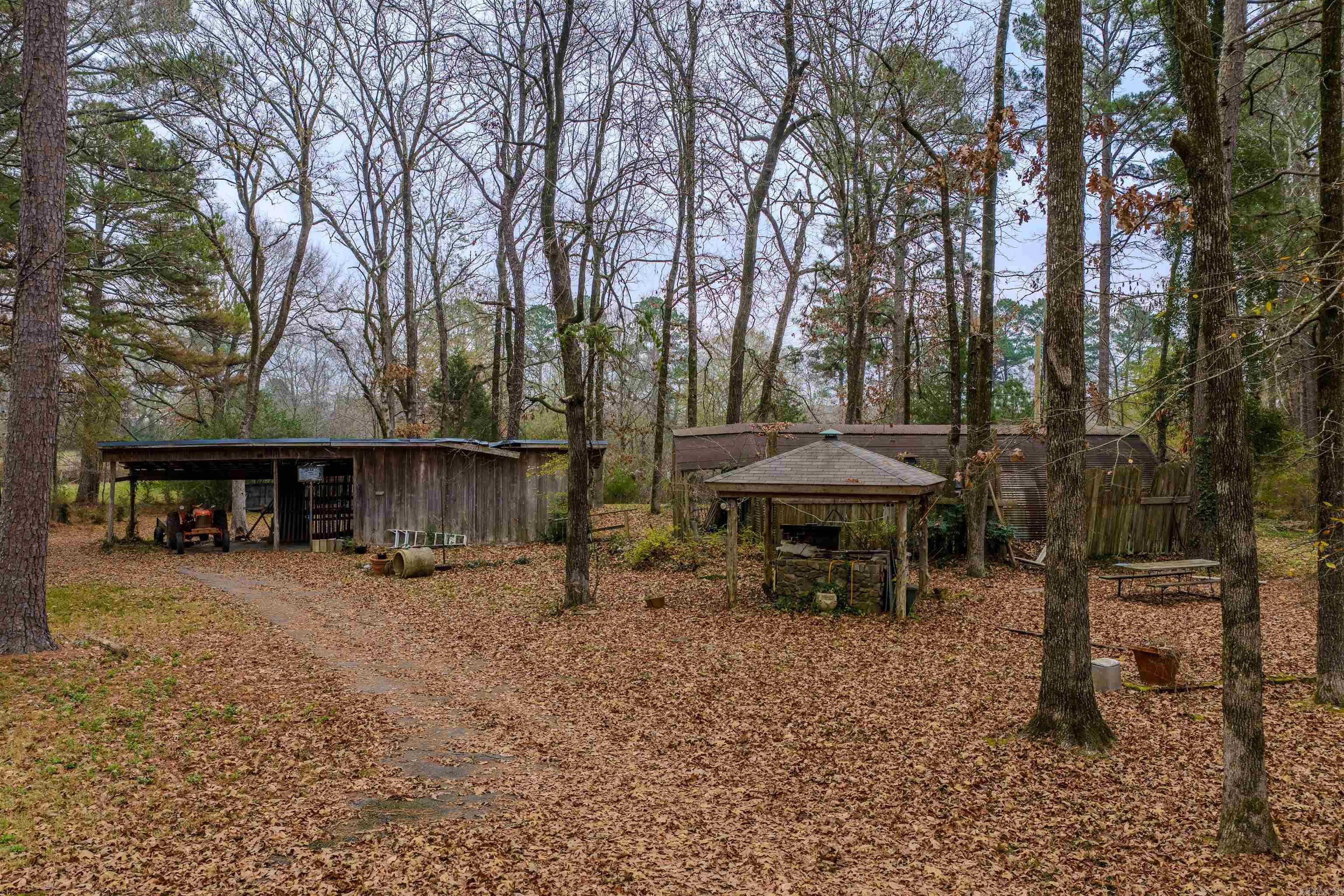 Metes & Bounds - Residential