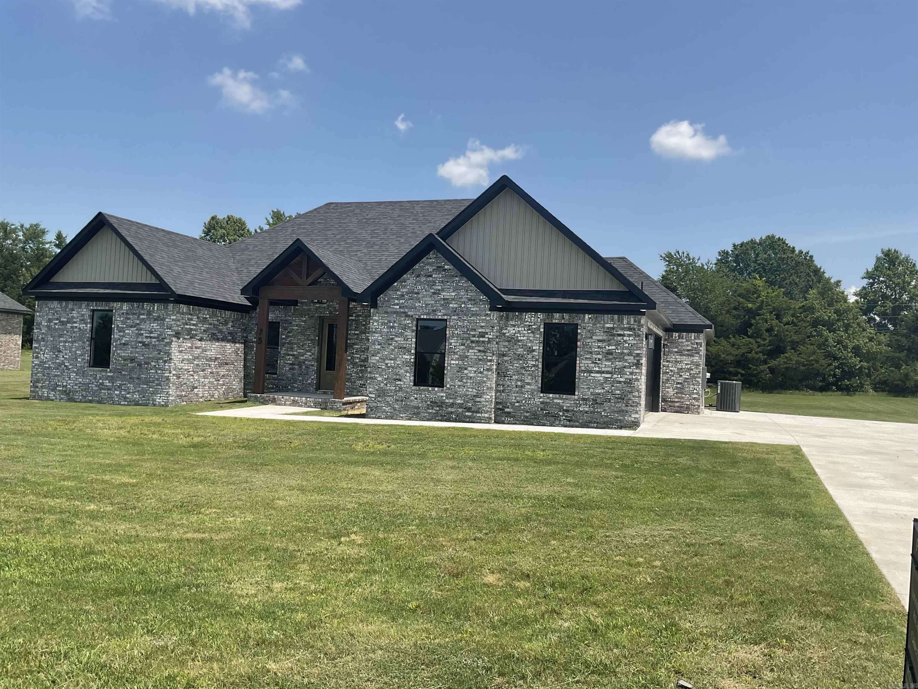 Landing at Emerald Isle - Residential