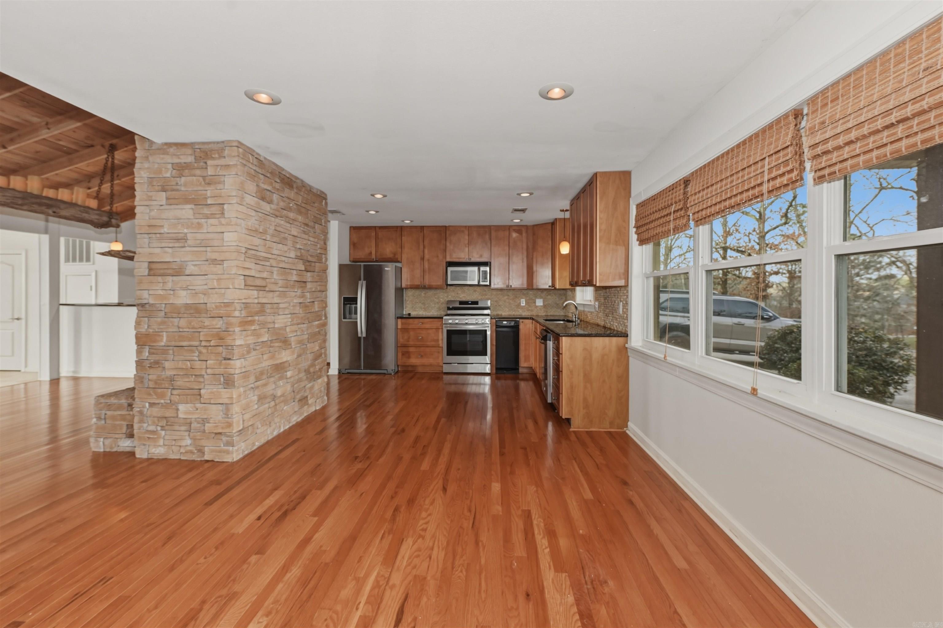 Hot Springs - Residential