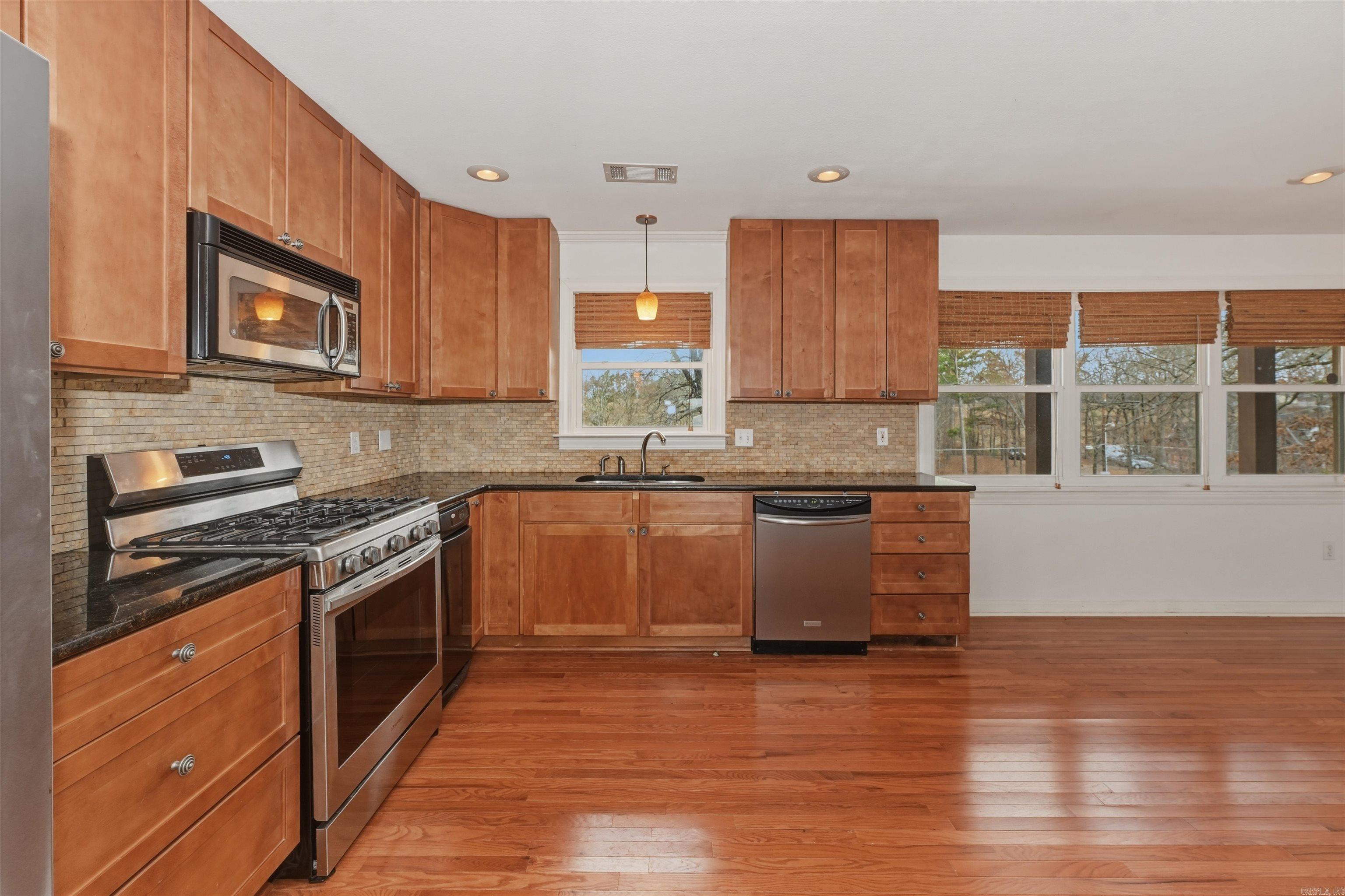 Hot Springs - Residential