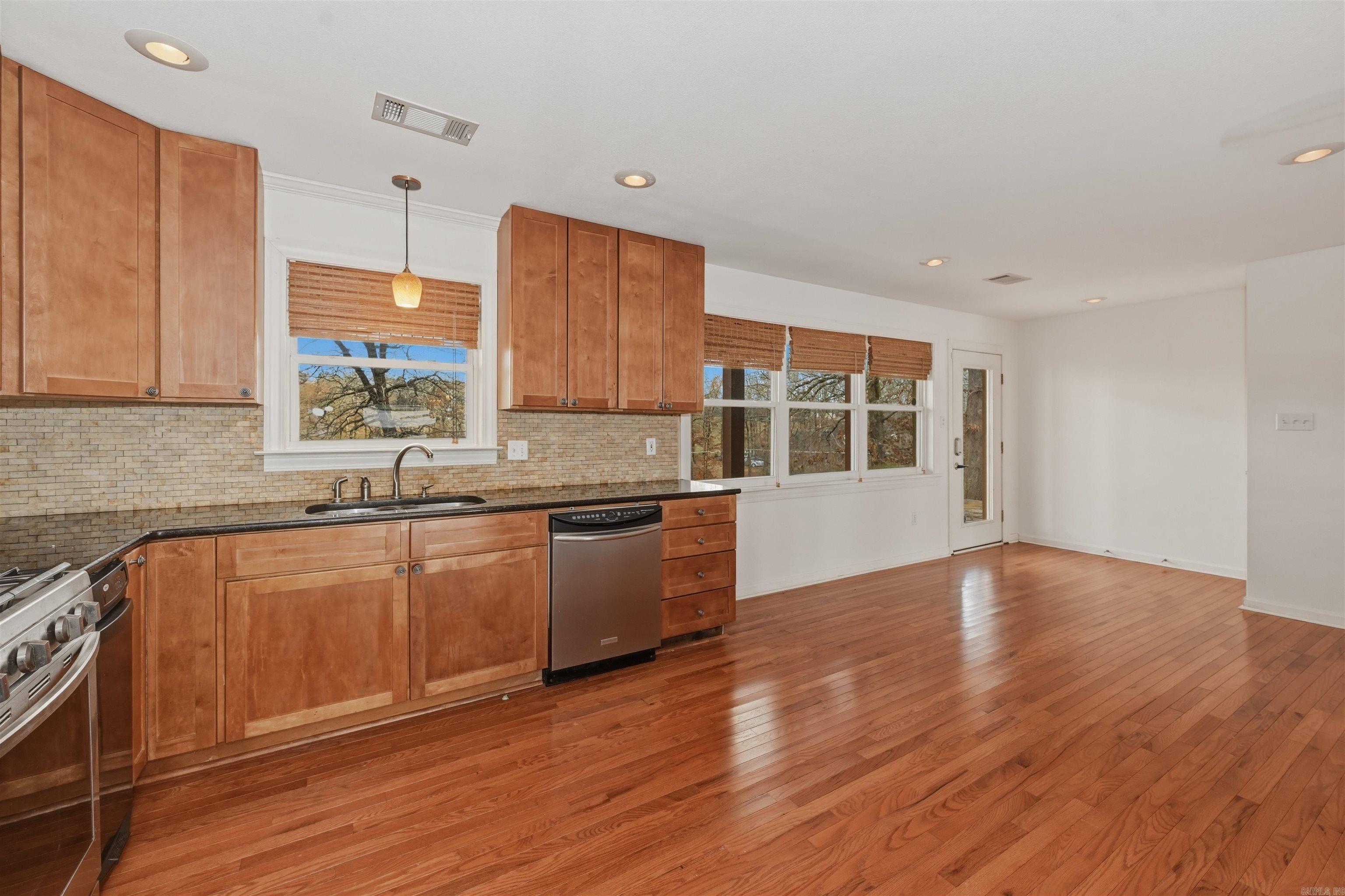 Hot Springs - Residential