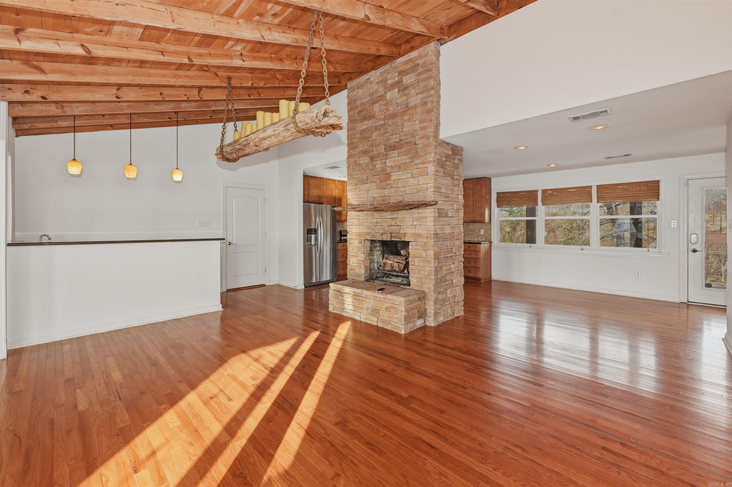 Hot Springs - Residential