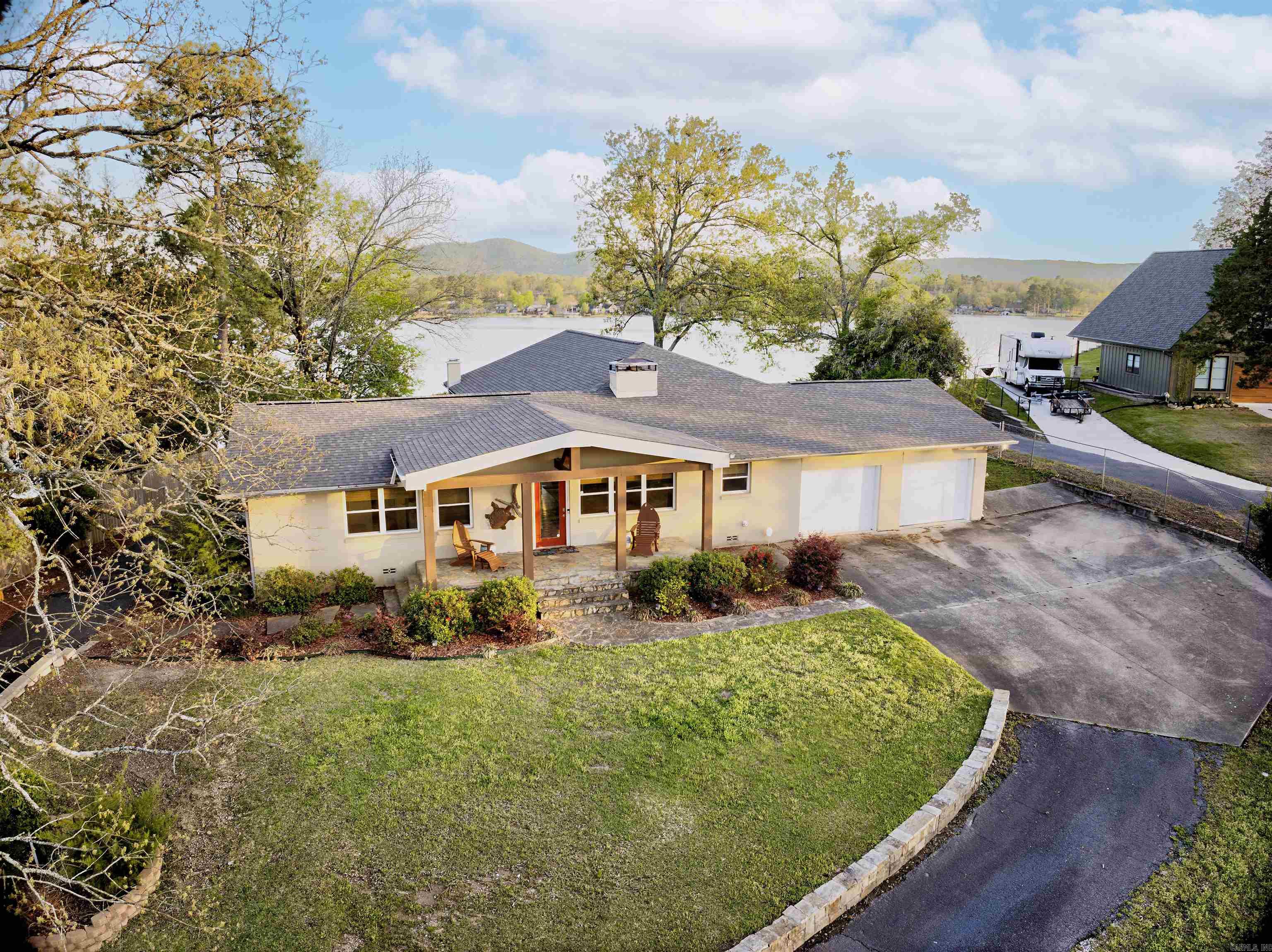 Hot Springs - Residential