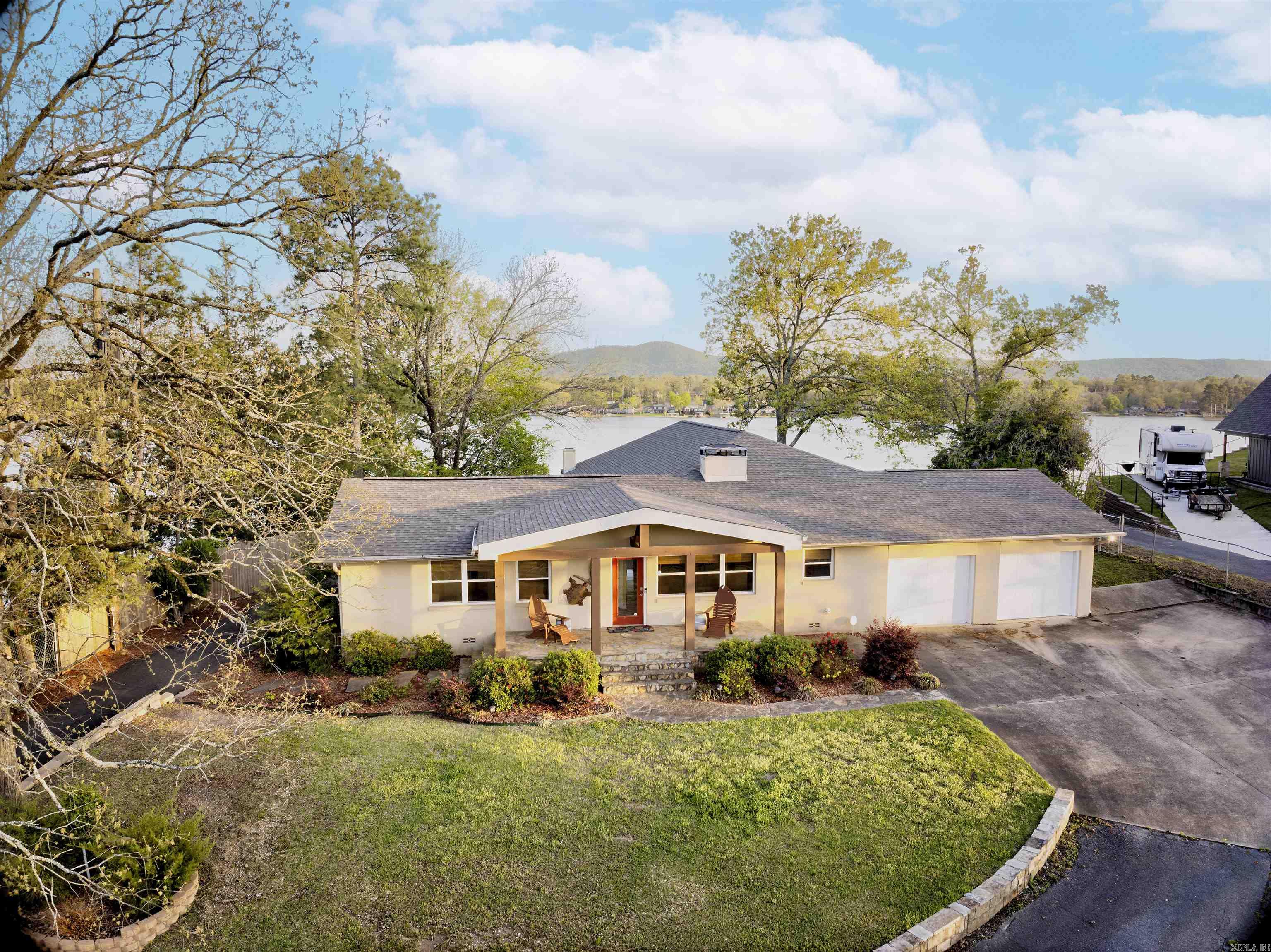 Hot Springs - Residential