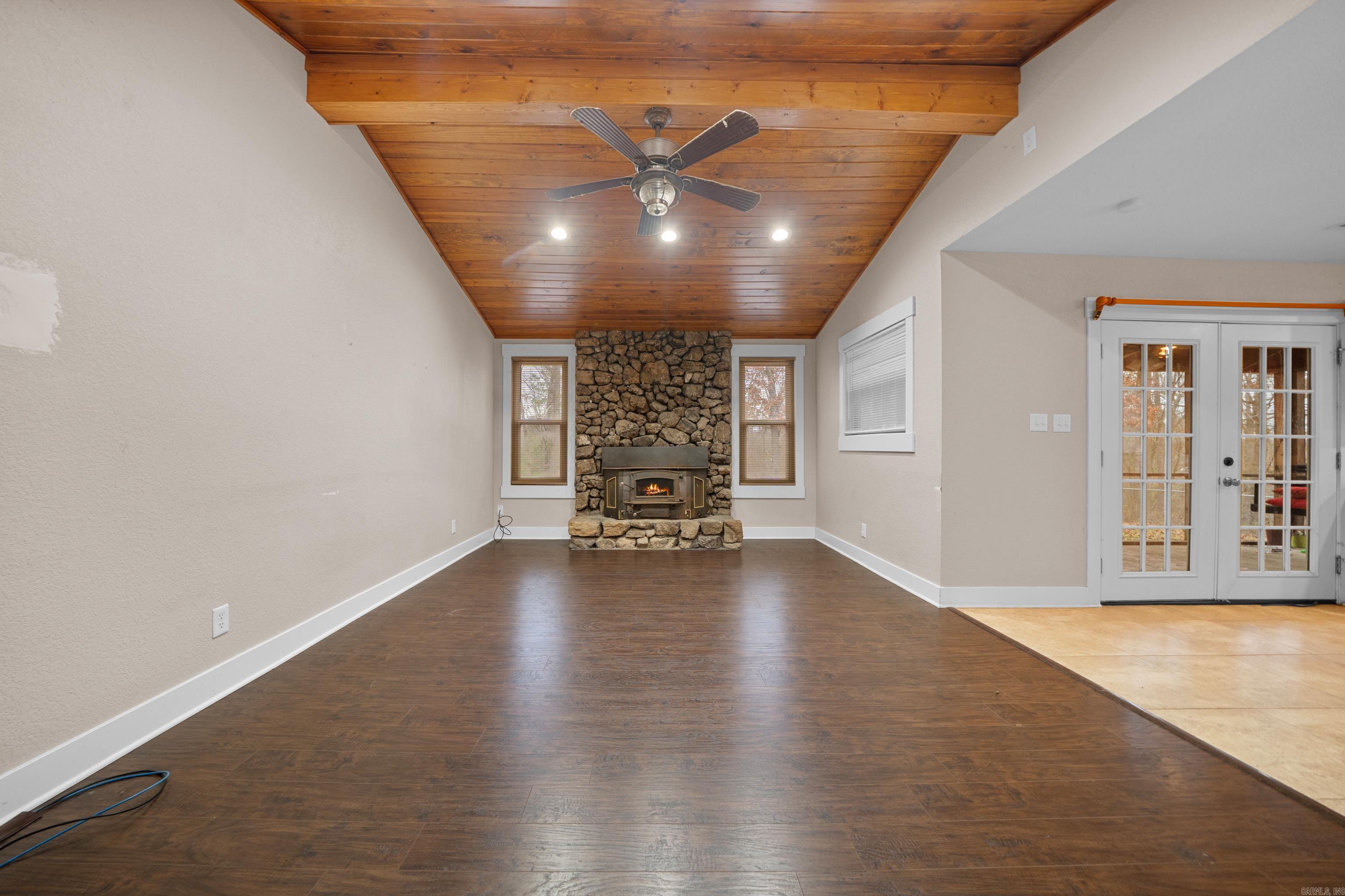 Metes & Bounds - Residential