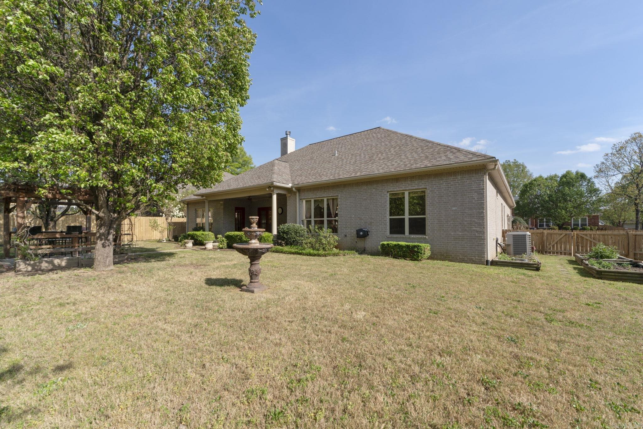 EDGEWATER ADDN - Residential