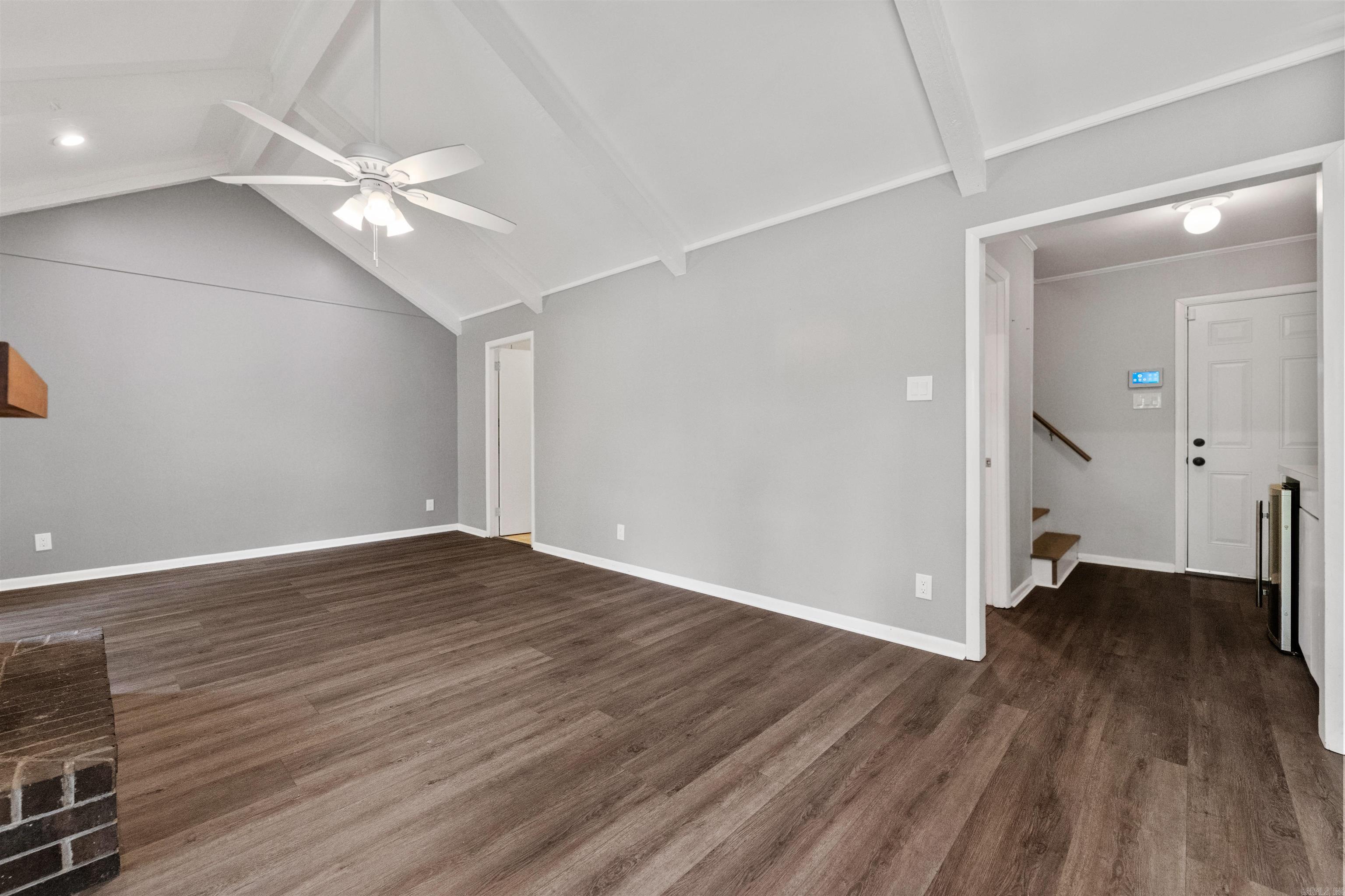 COUNTRY CLUB PARK - Residential