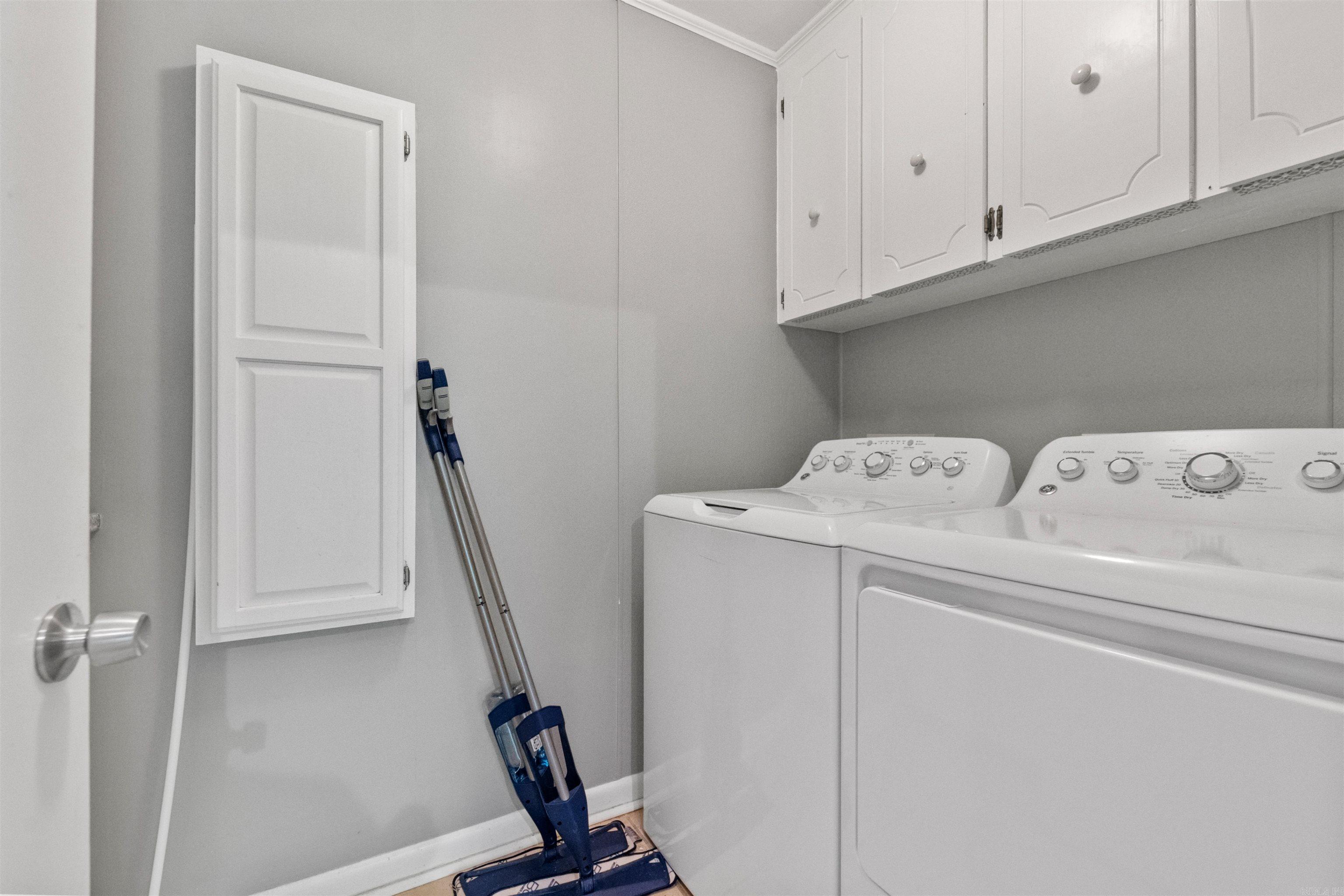 COUNTRY CLUB PARK - Residential