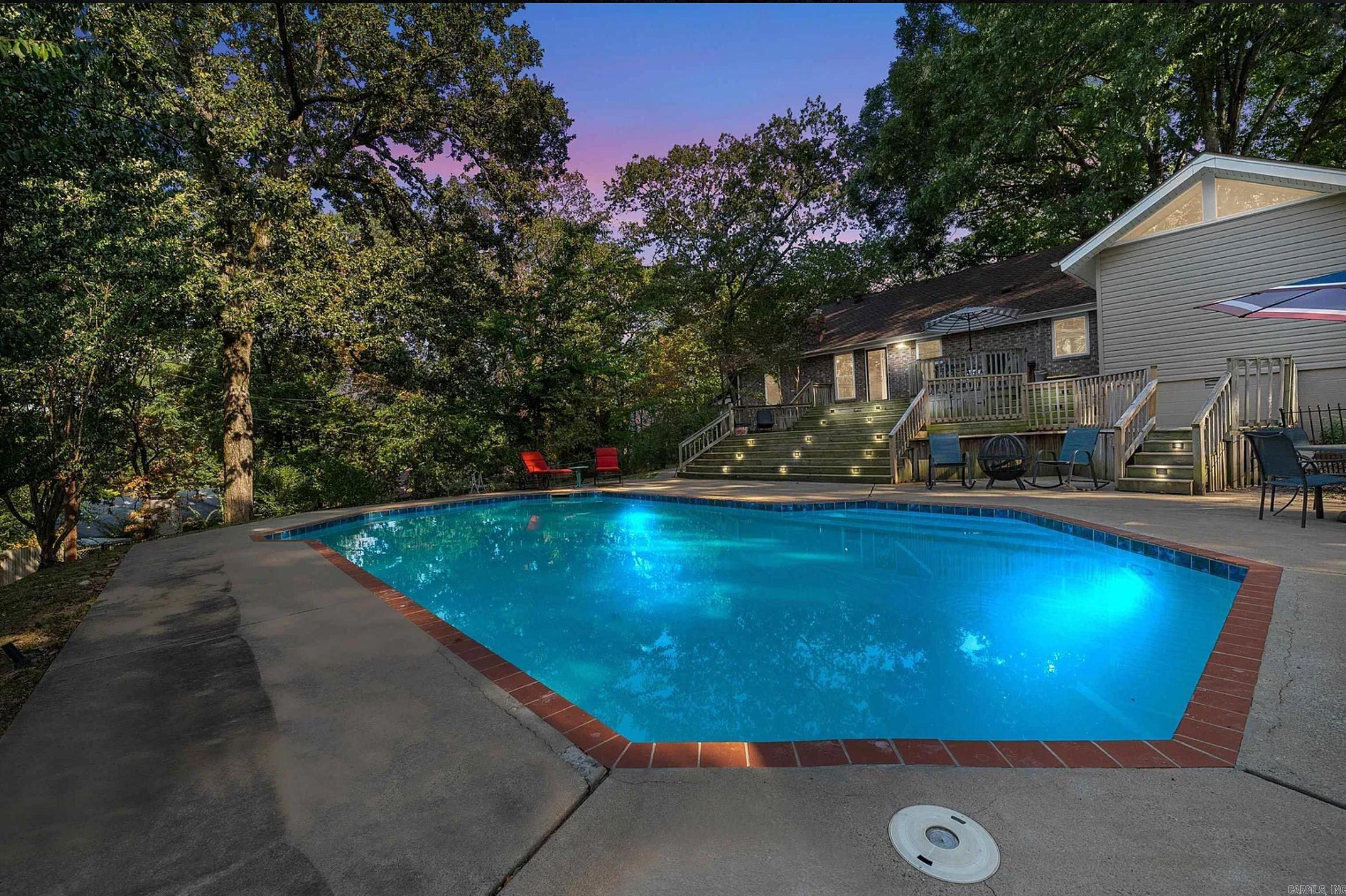 COUNTRY CLUB PARK - Residential