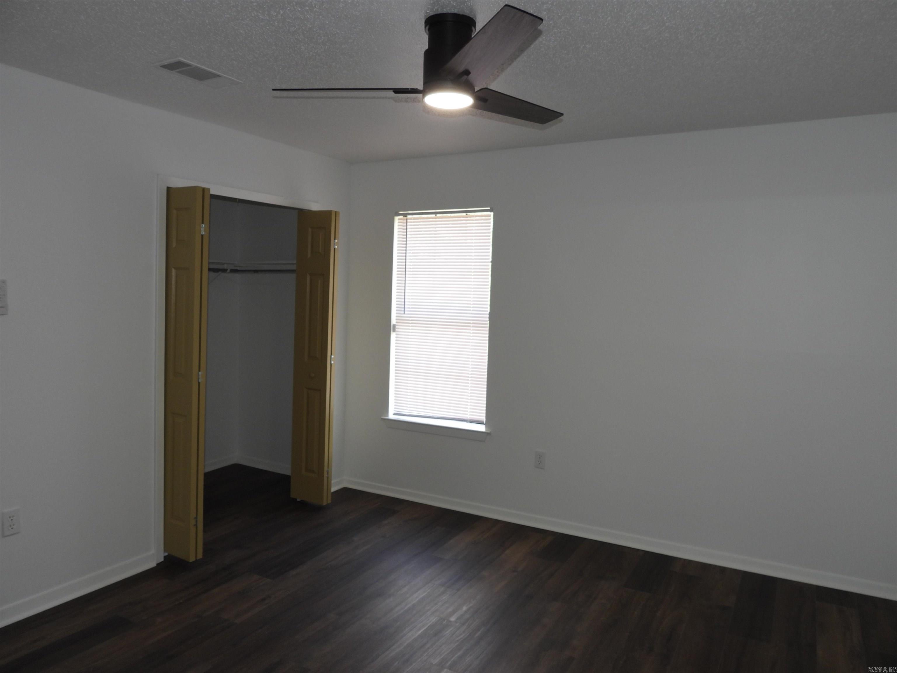 BARROW JOHN - Residential