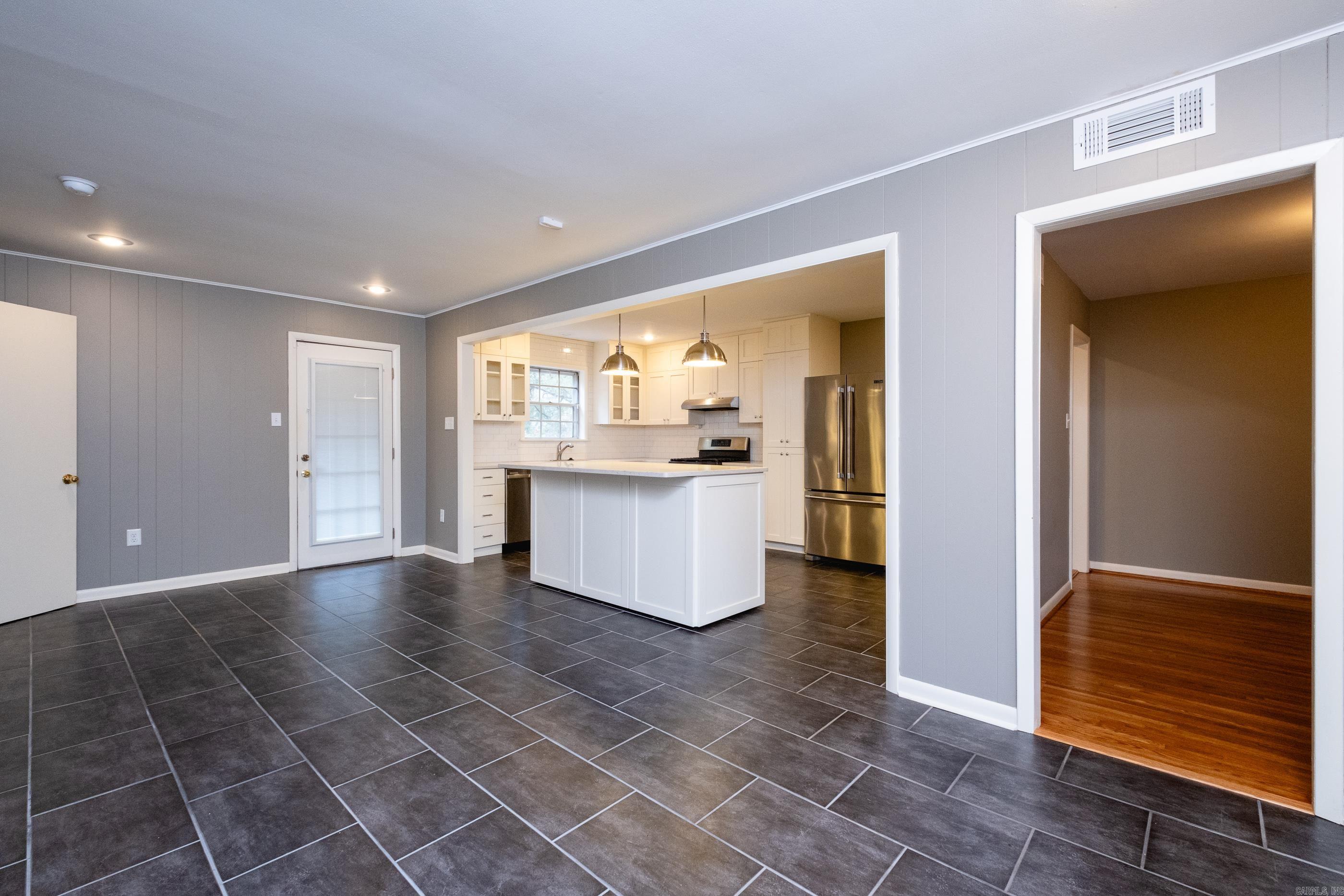 HALL PLAZA - Residential