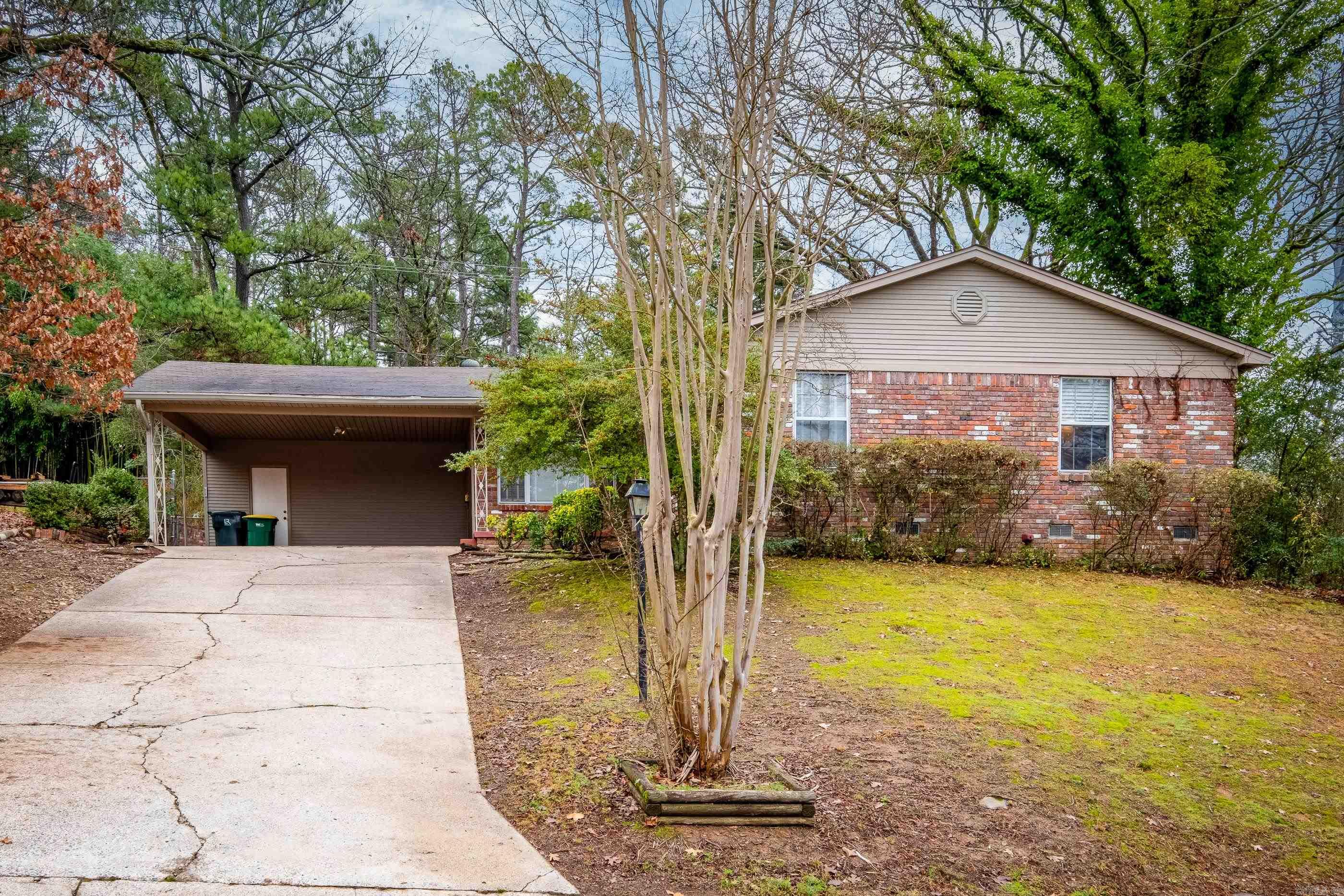 HALL PLAZA - Residential