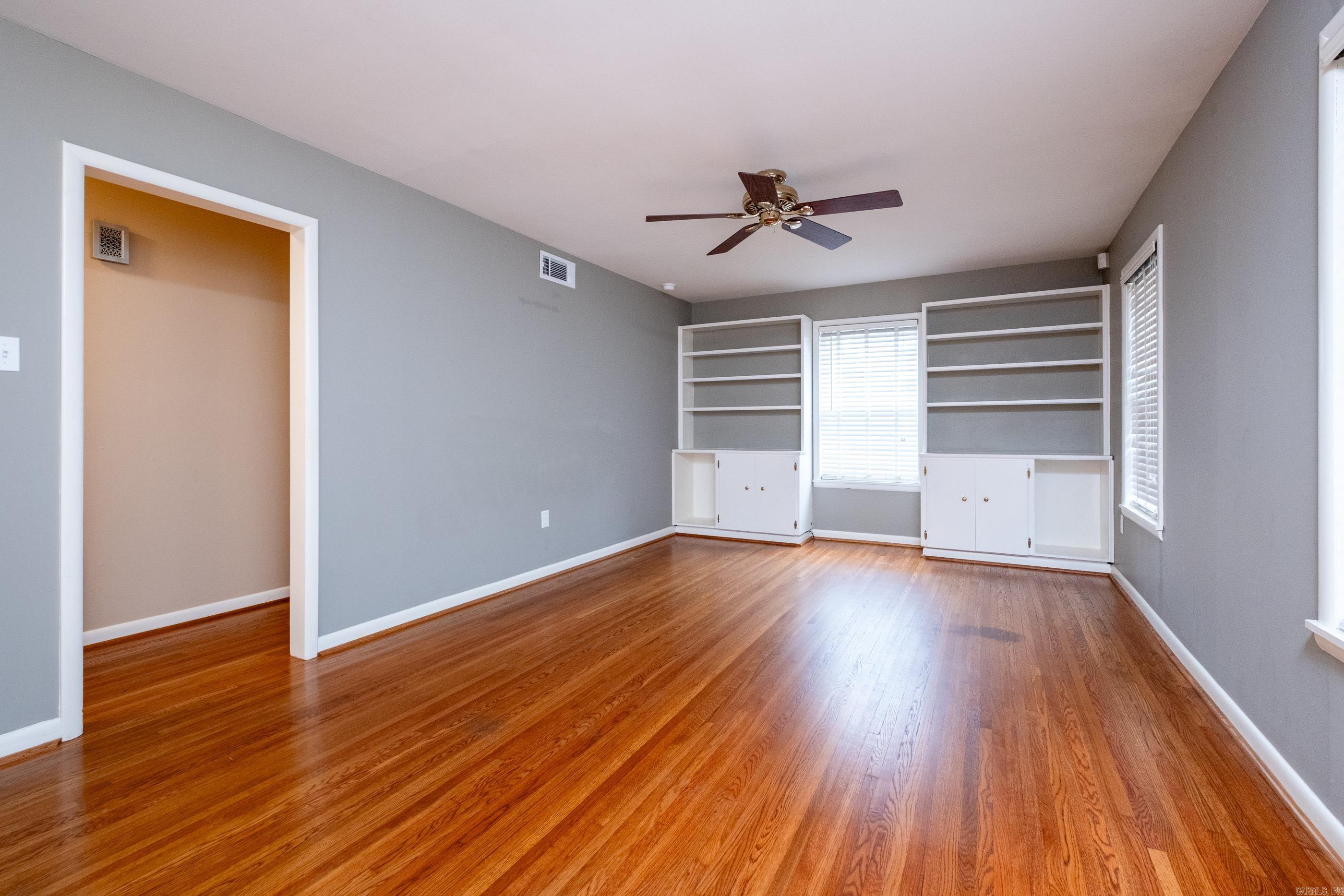 HALL PLAZA - Residential