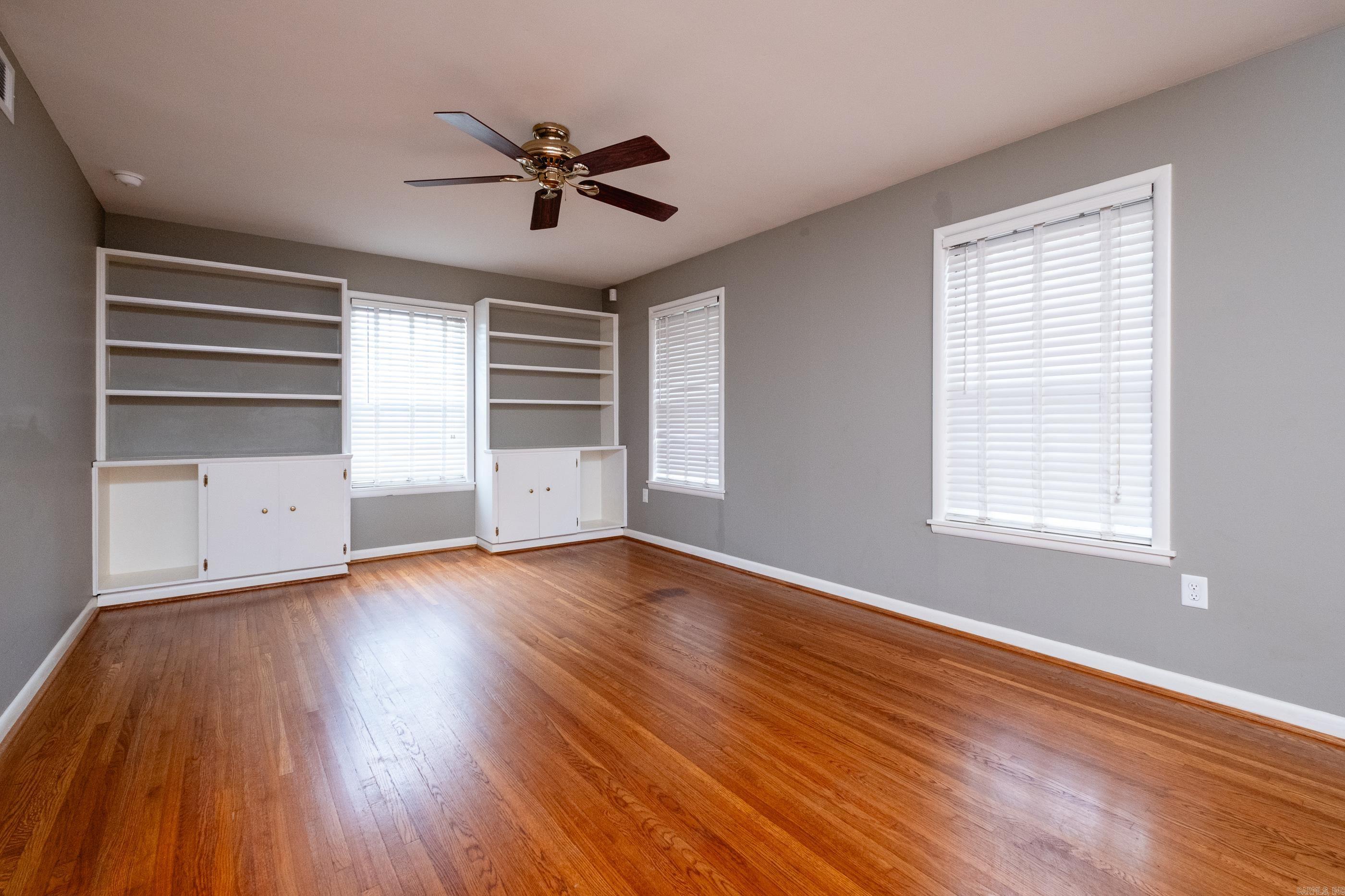 HALL PLAZA - Residential