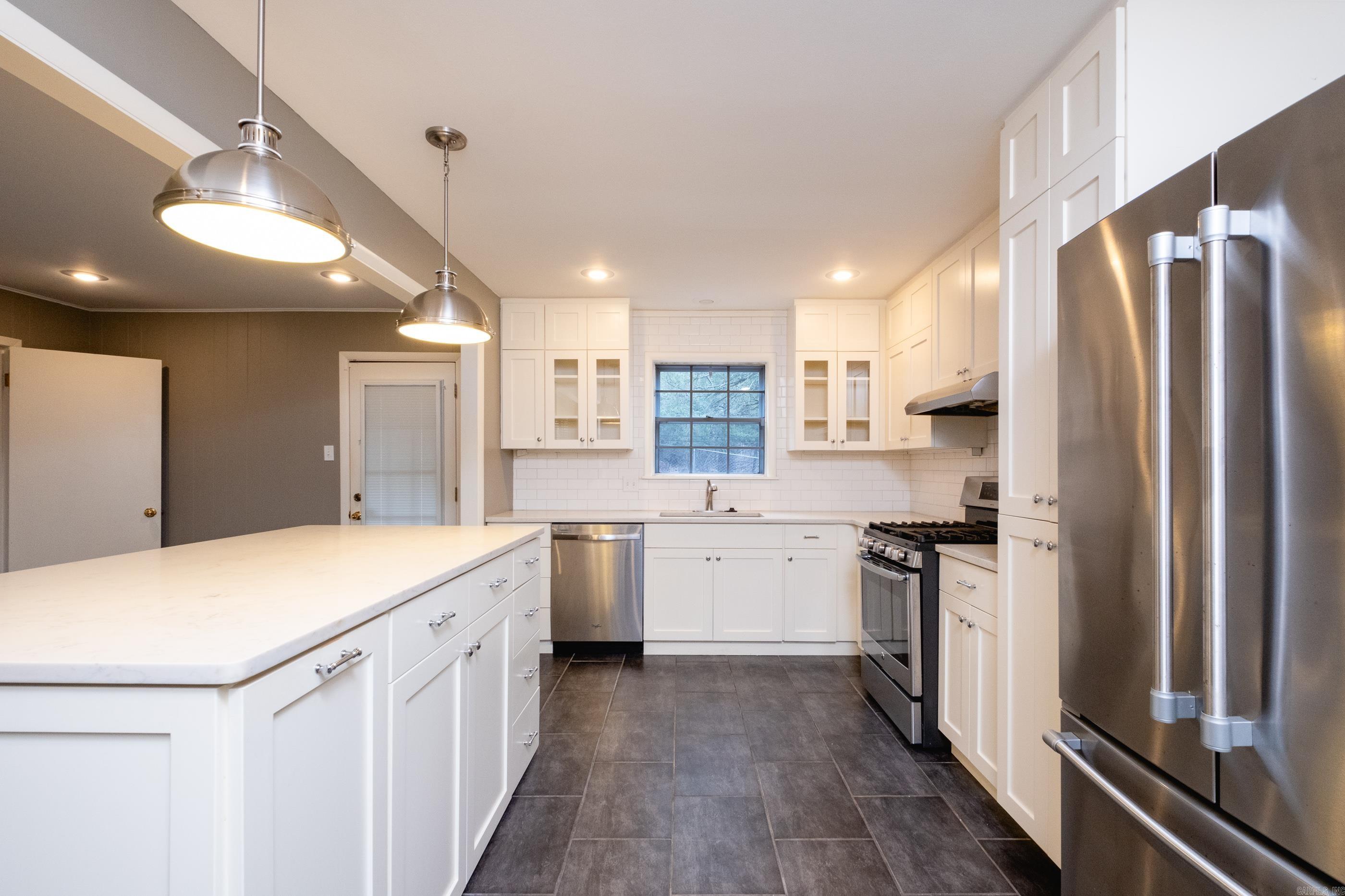 HALL PLAZA - Residential