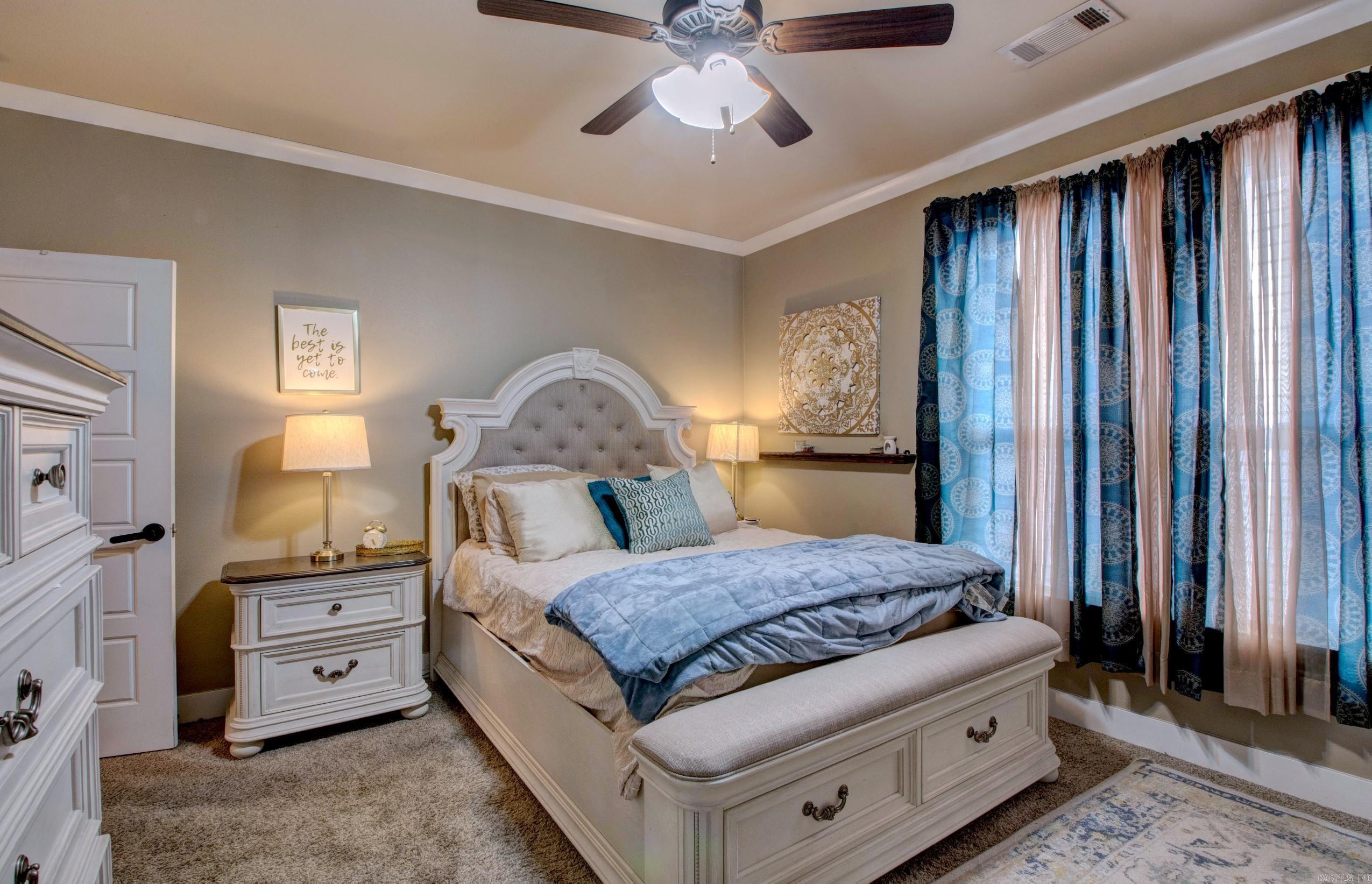 DAWSONS POINTE - Residential