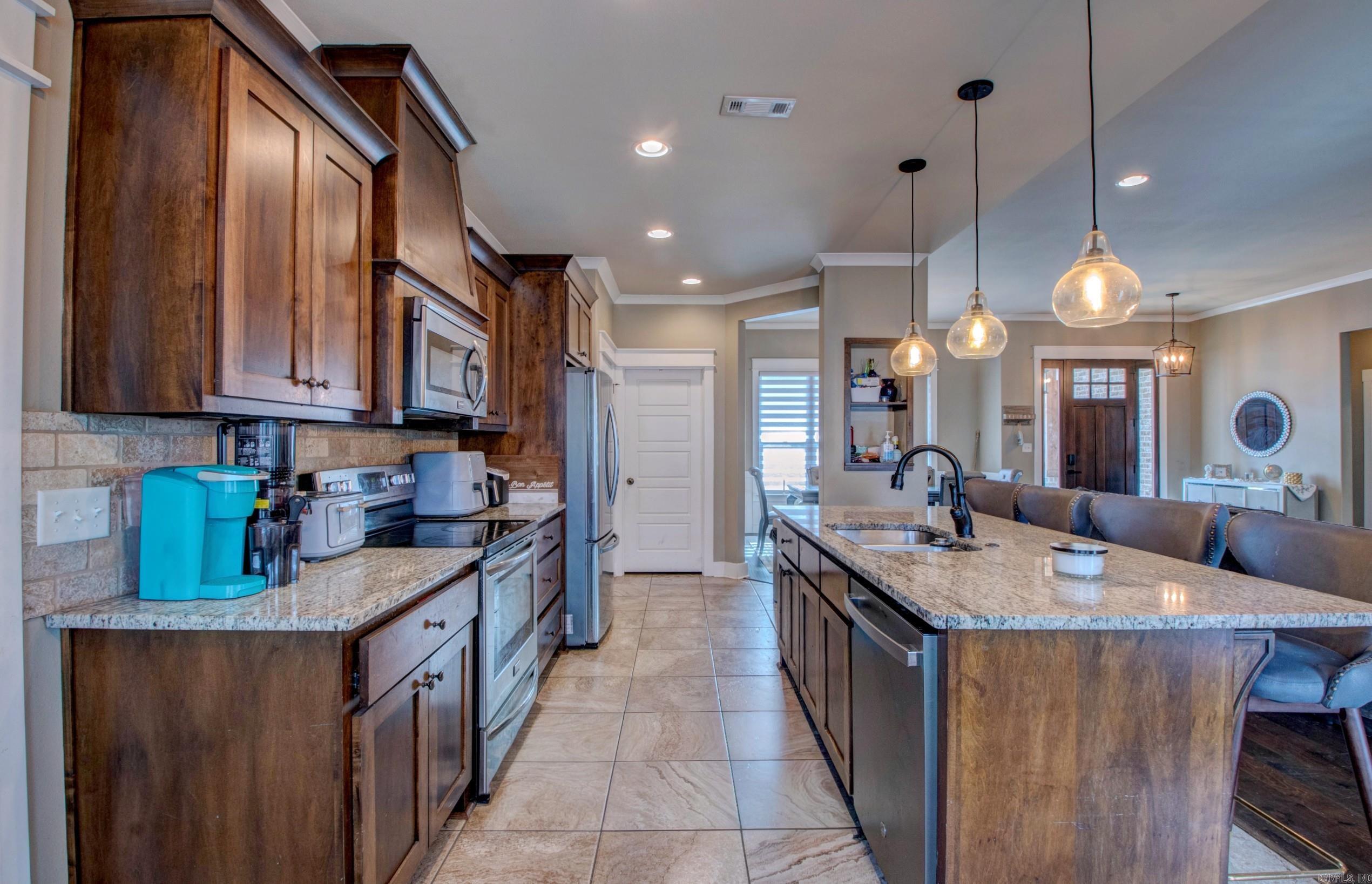 DAWSONS POINTE - Residential