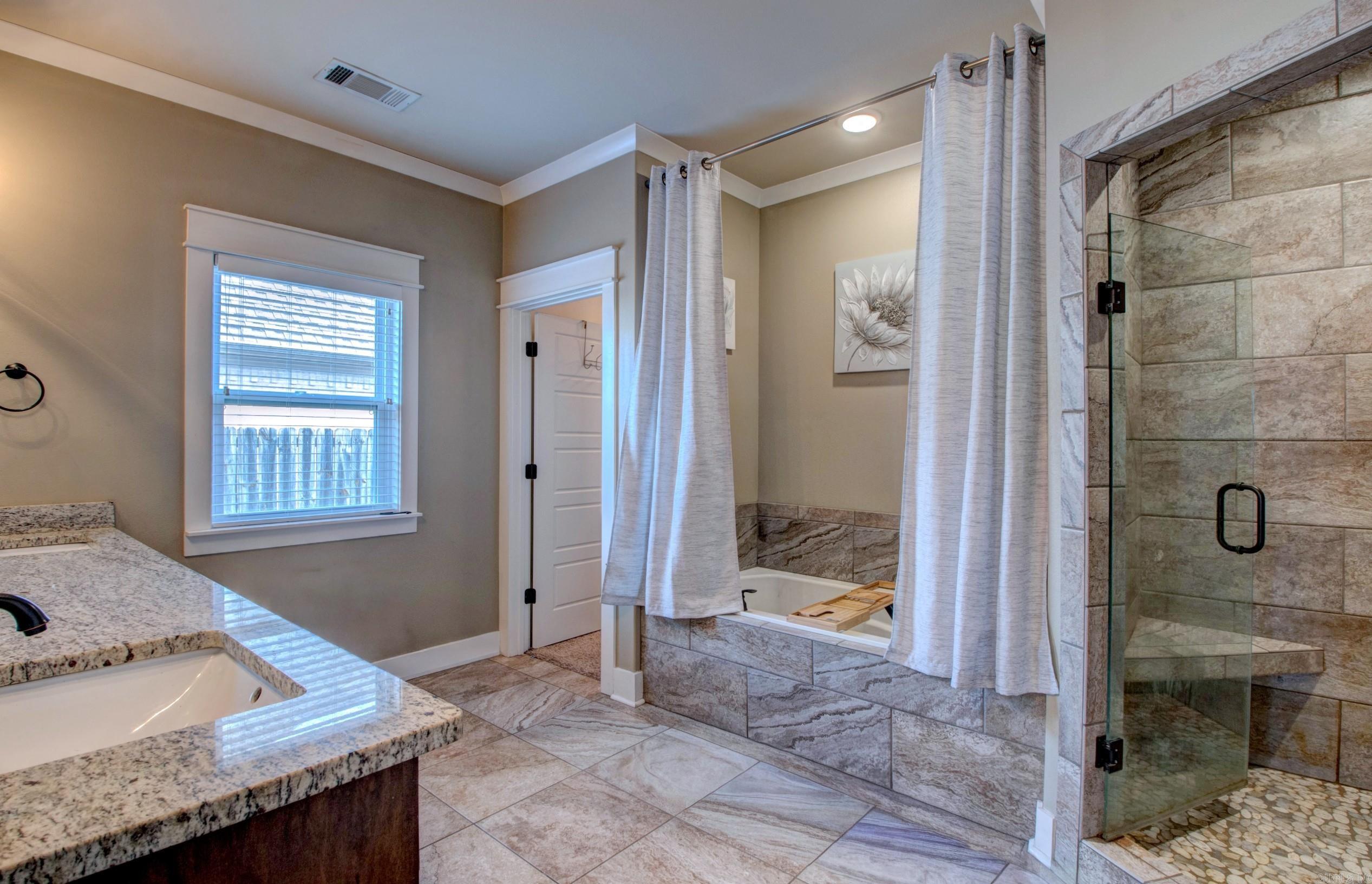 DAWSONS POINTE - Residential