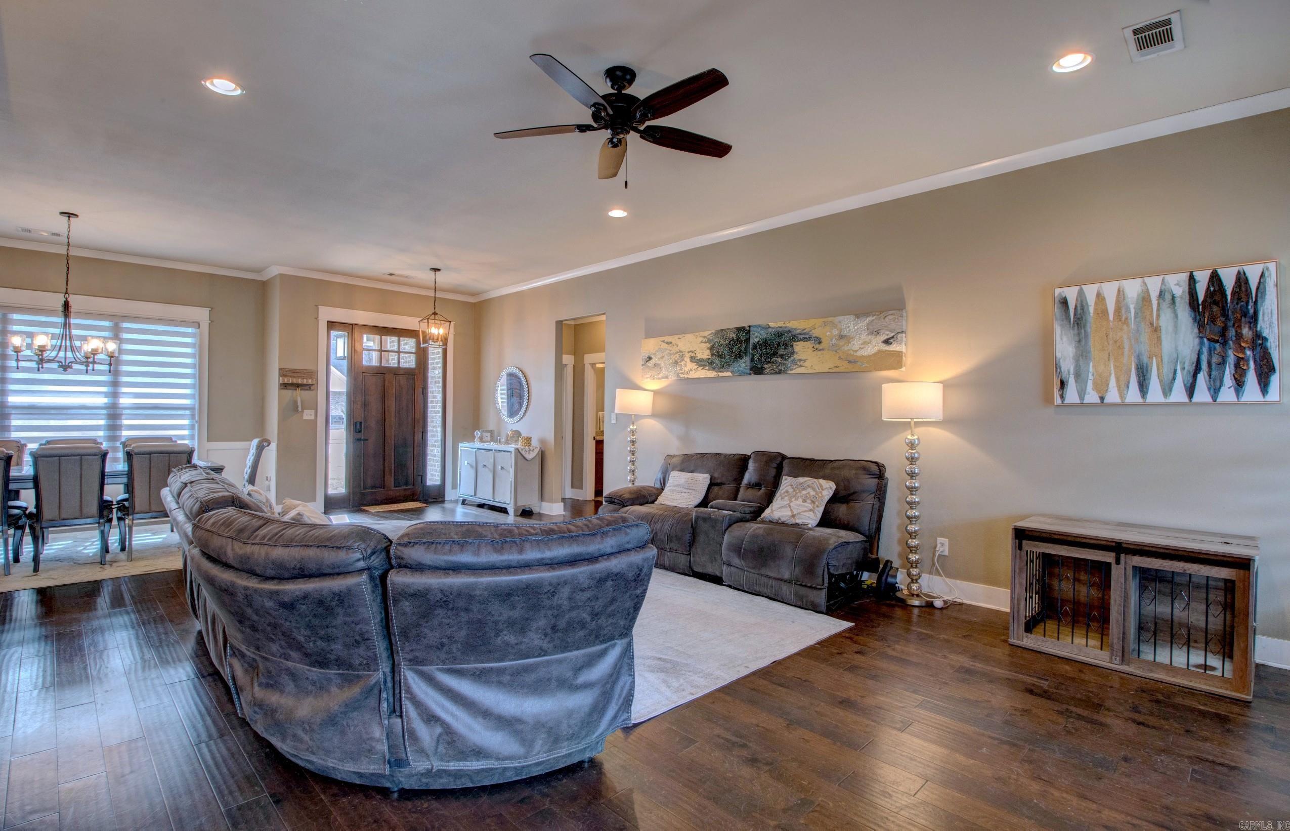 DAWSONS POINTE - Residential