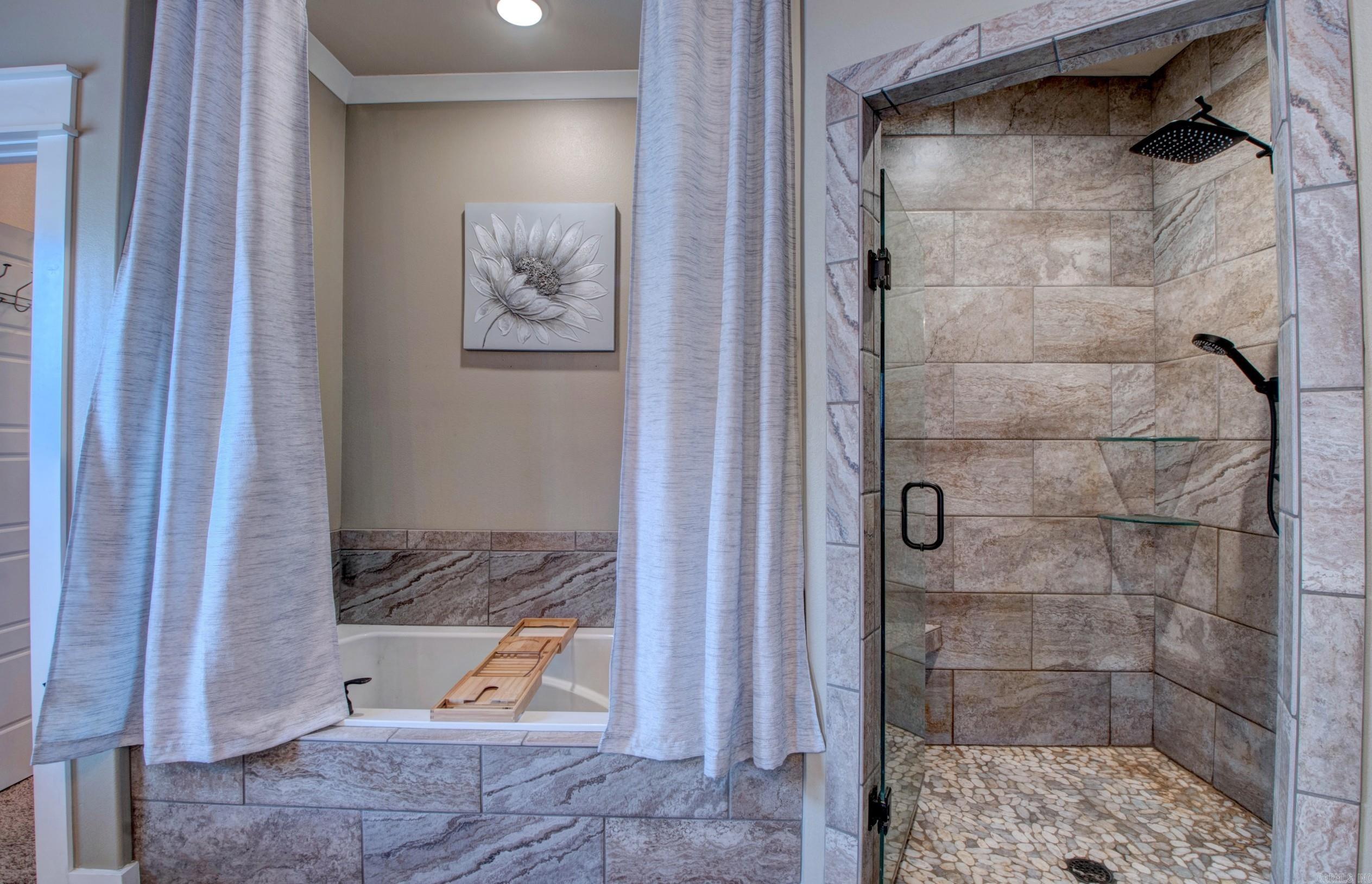 DAWSONS POINTE - Residential