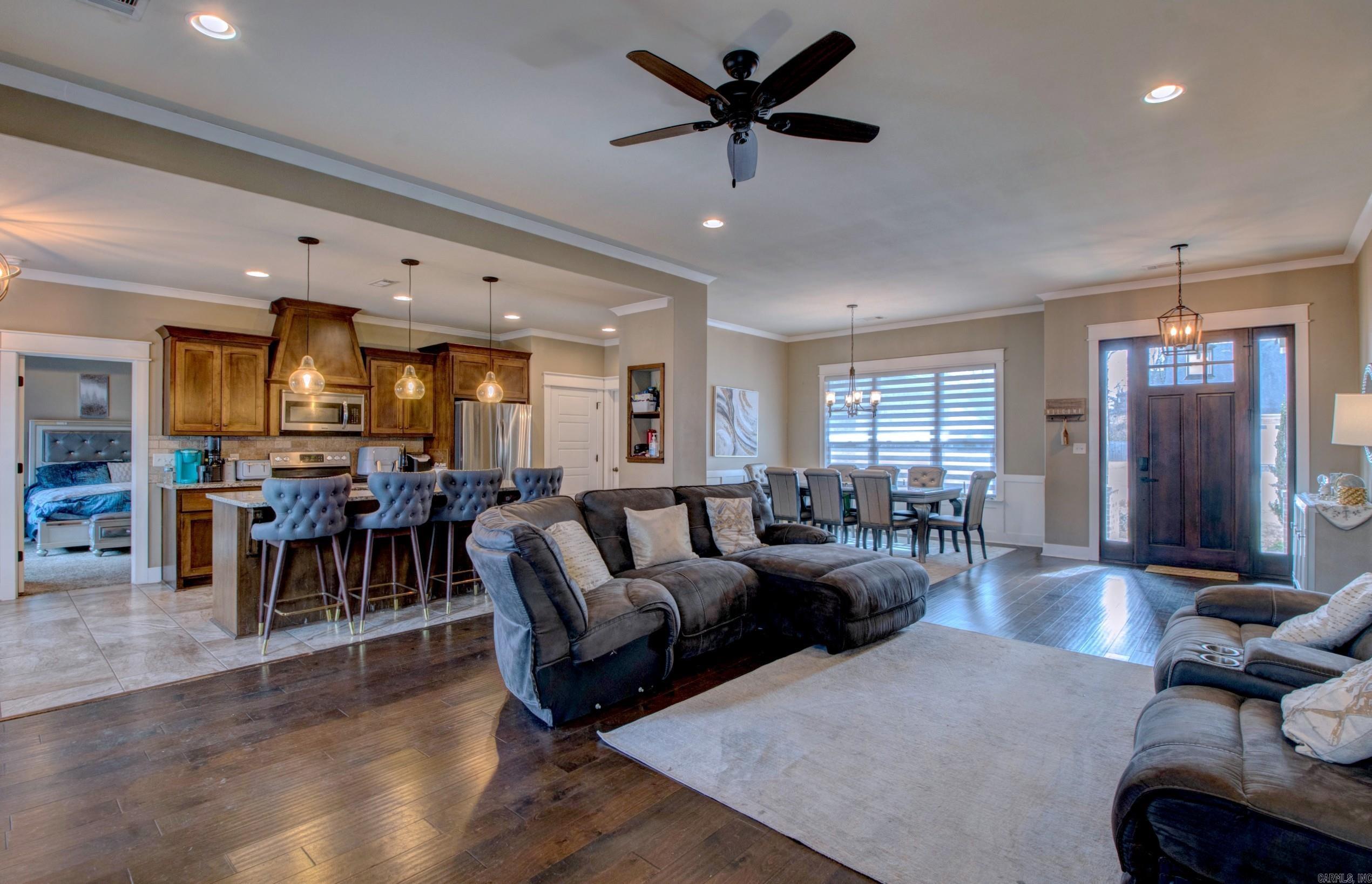 DAWSONS POINTE - Residential