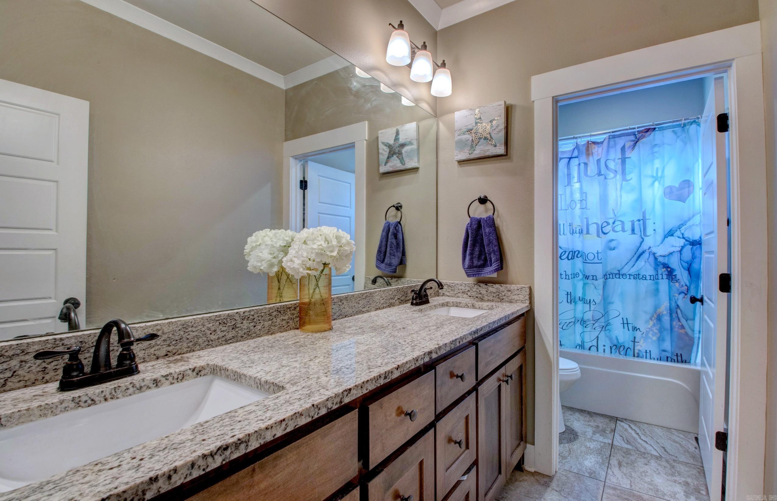 DAWSONS POINTE - Residential