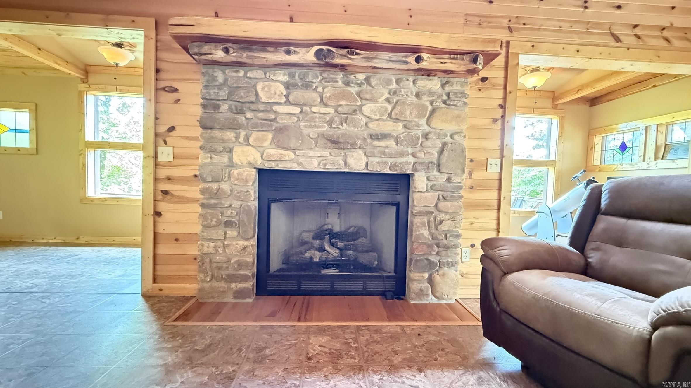 LANCASTER-TUBBS CREEK - Residential